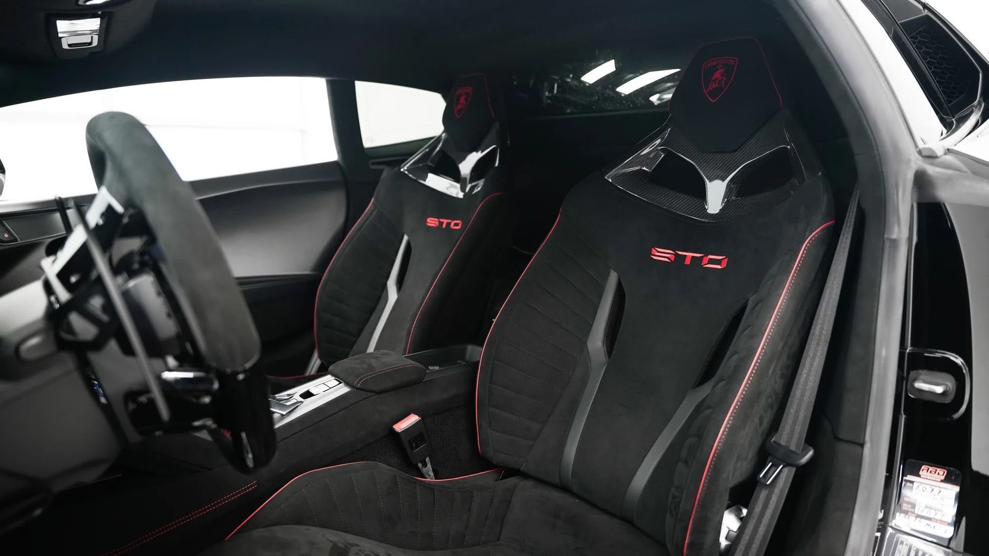 2021 Lamborghini Huracan STO thumbnail 12