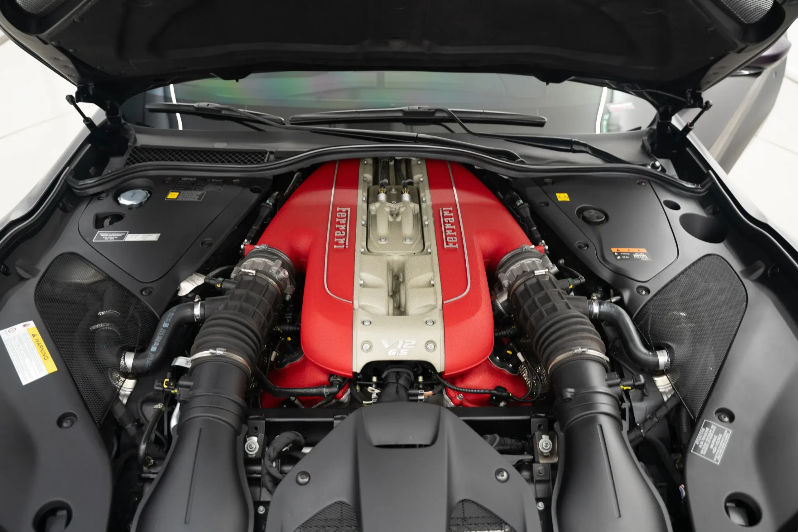 2023 Ferrari 812 GTS with Warranty thumbnail 10