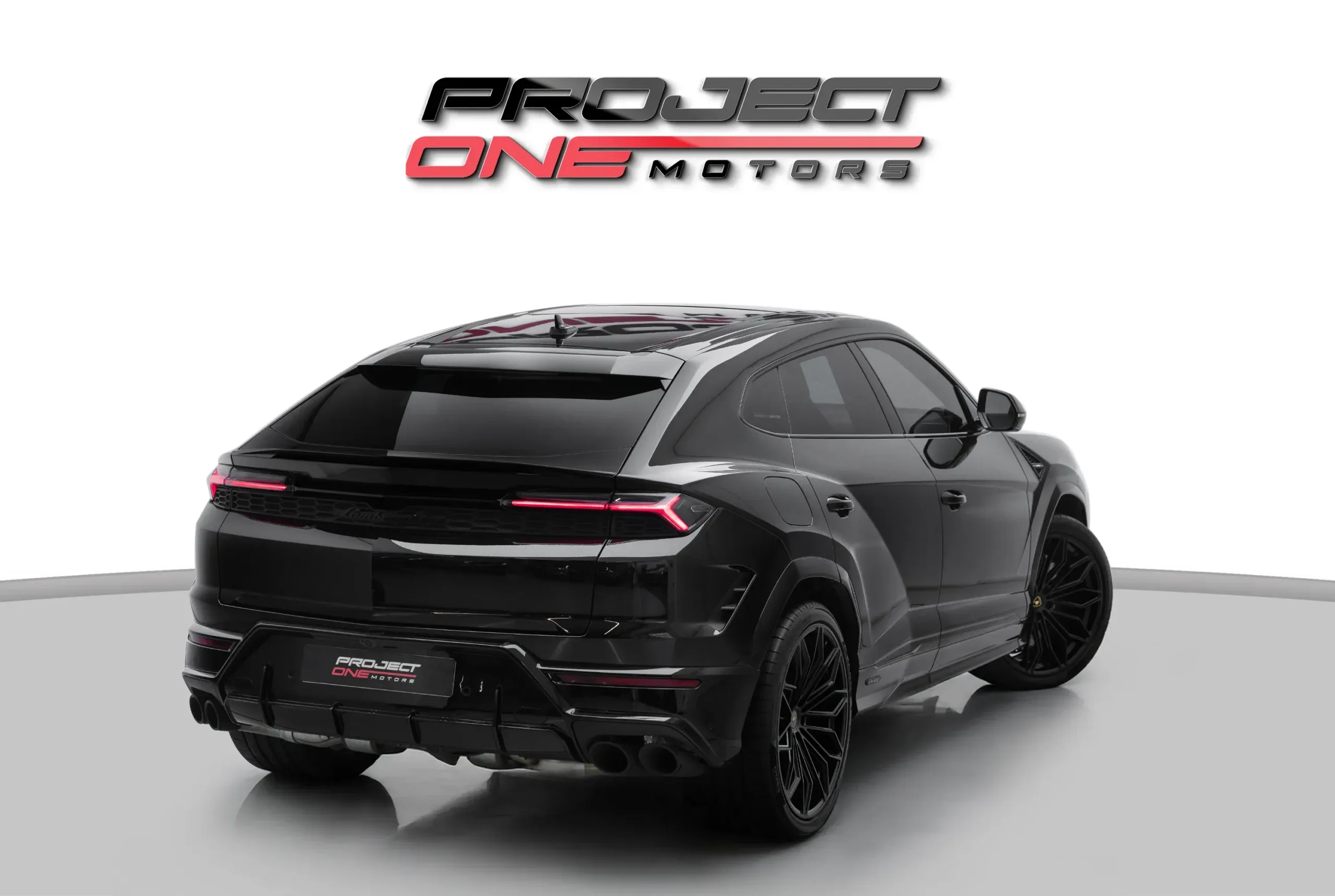 2025 Lamborghini Urus SE thumbnail 4