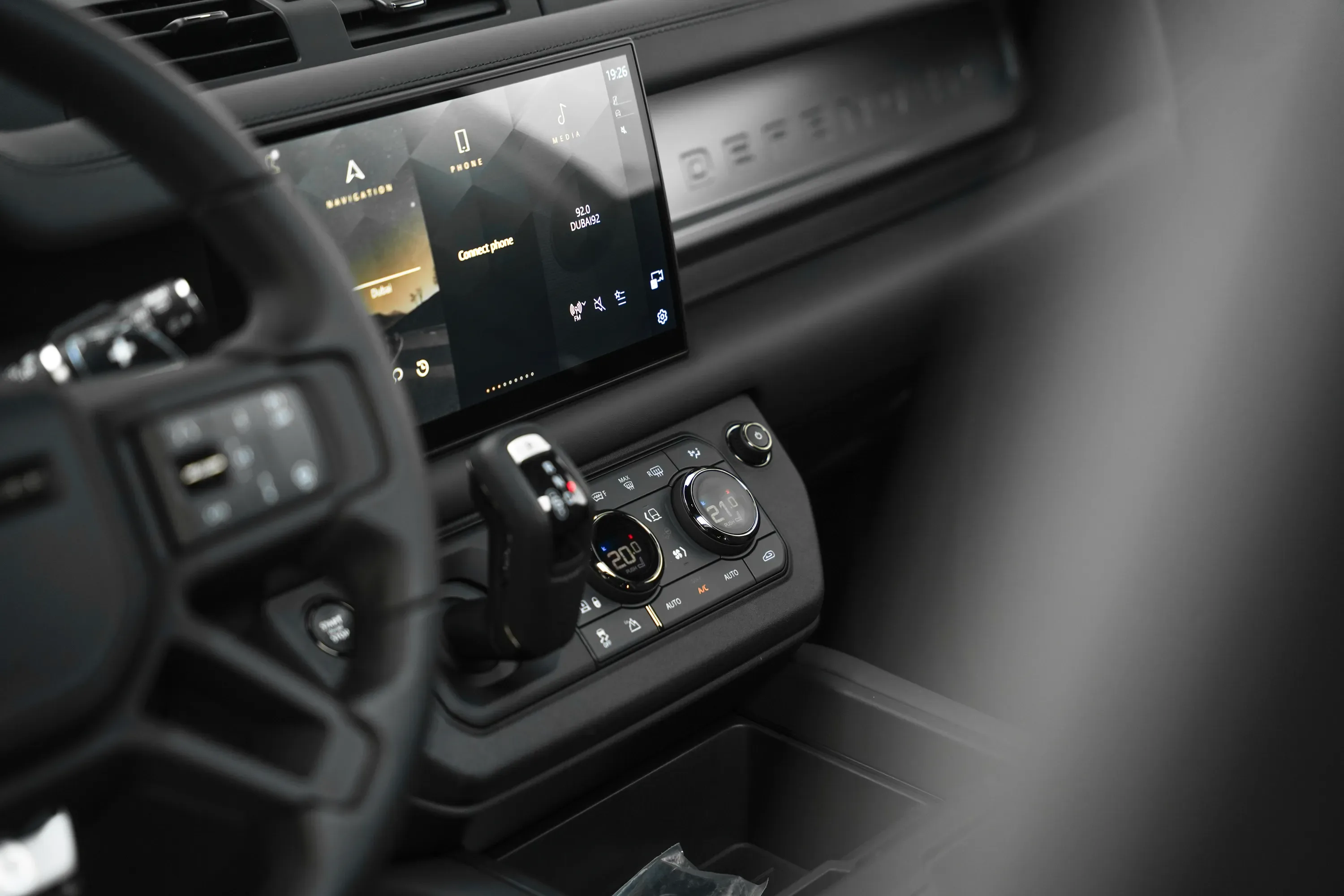 2025 Land Rover Defender 110 Octa with Warranty thumbnail 7