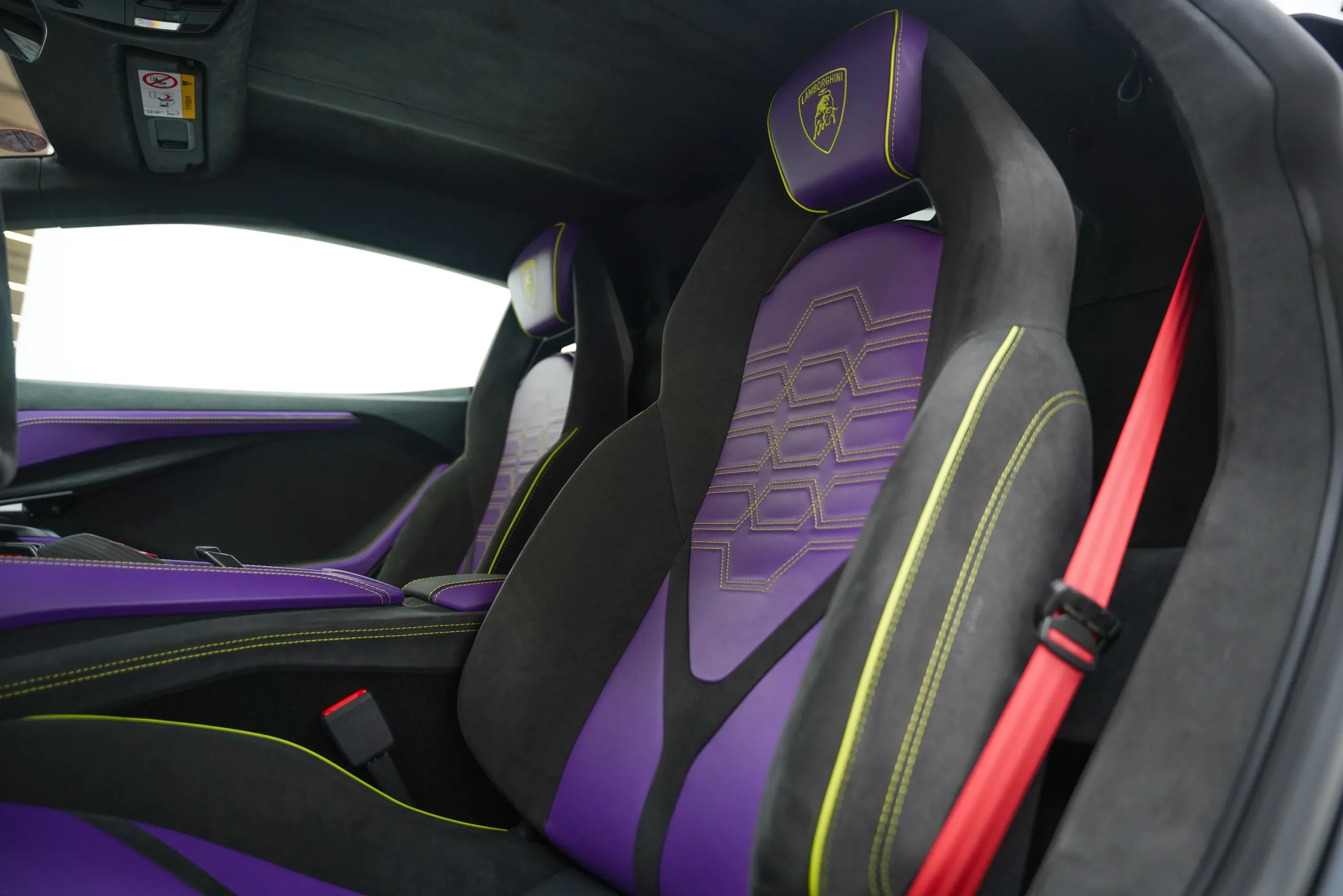 2024 Lamborghini Revuelto thumbnail 16