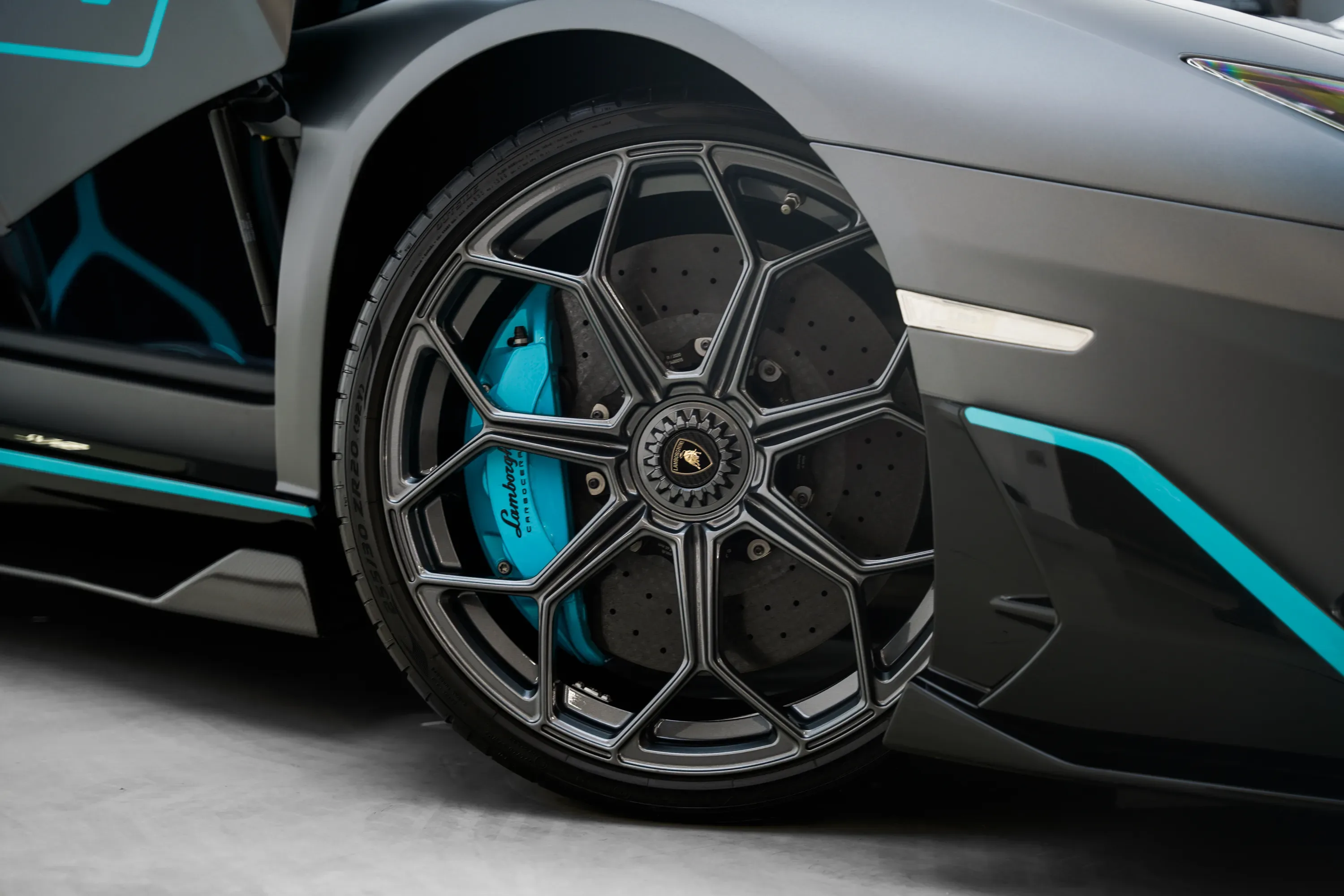 2022 Lamborghini Aventador SVJ 63 thumbnail 19
