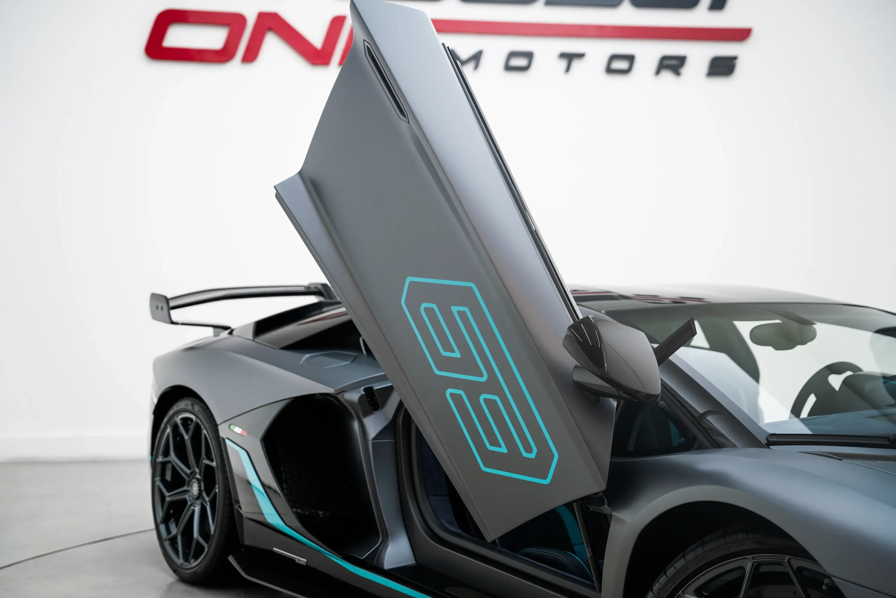 2022 Lamborghini Aventador SVJ 63 thumbnail 5