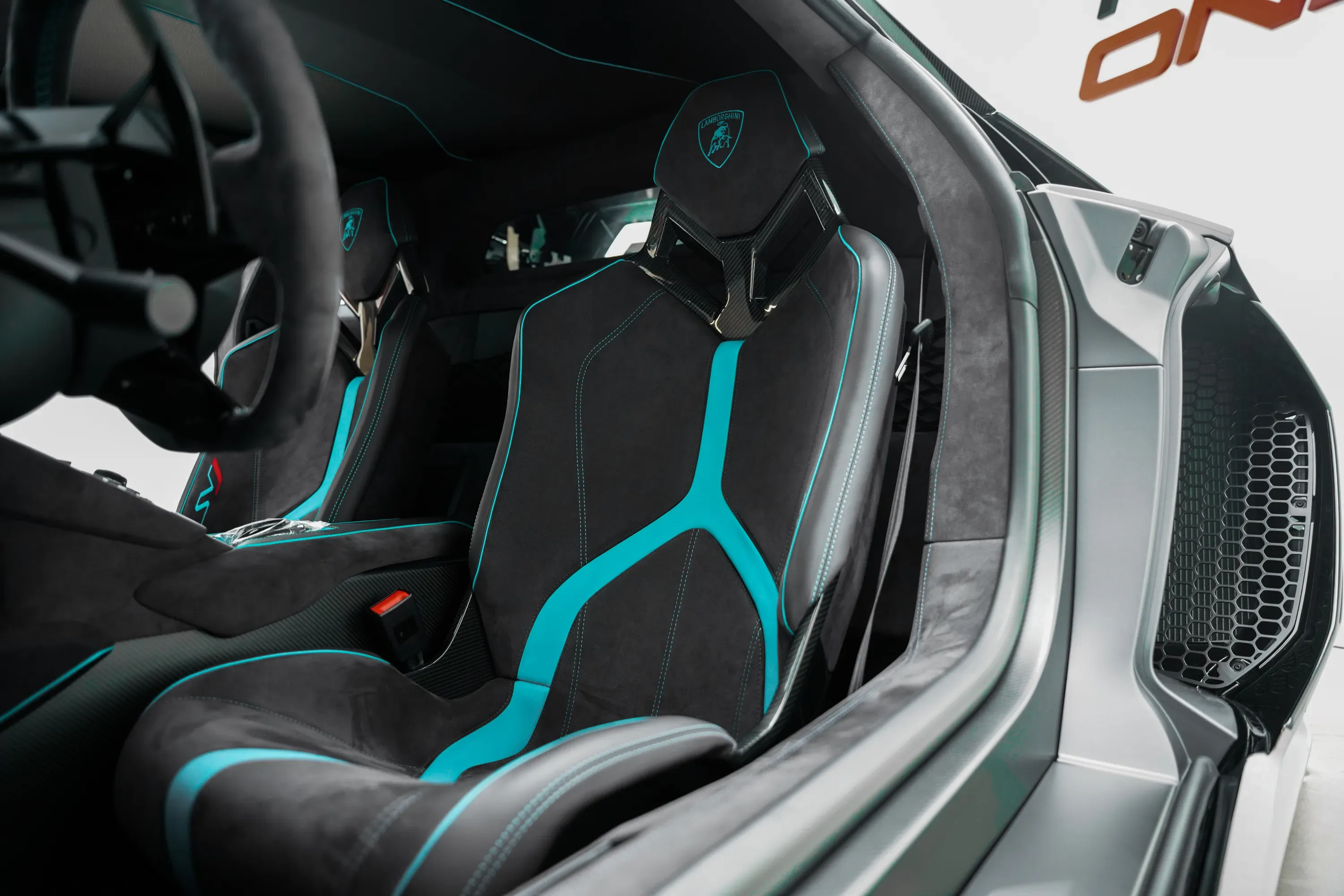 2022 Lamborghini Aventador SVJ 63 thumbnail 9