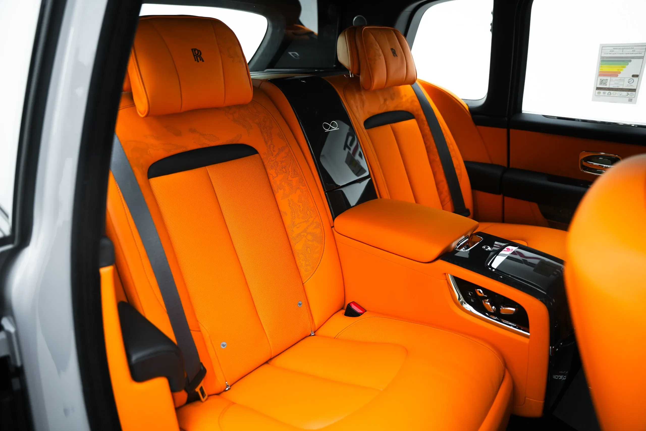 2026 Rolls Royce Cullinan Black Badge with Warranty and Service Contract thumbnail 9