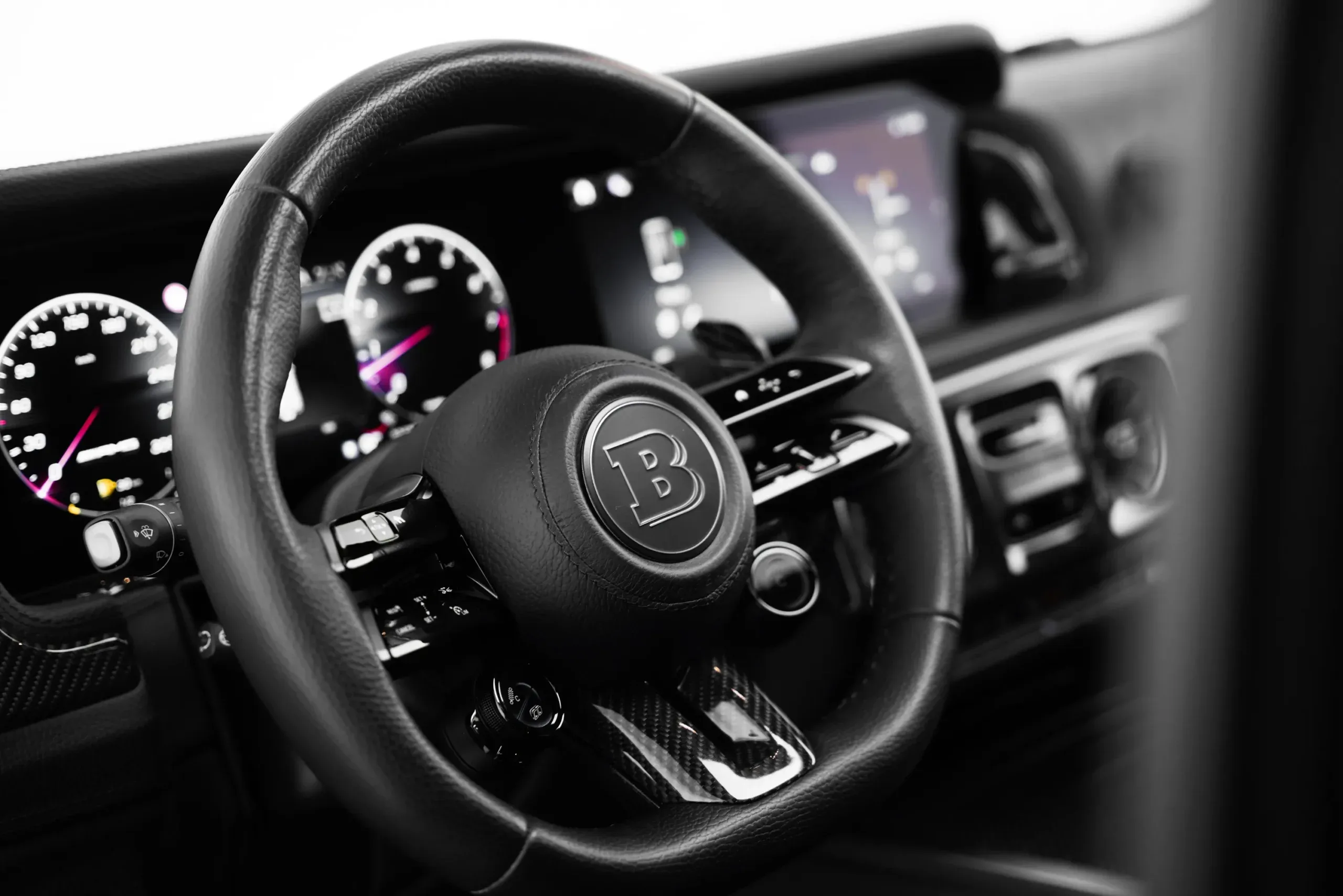 2025 Mercedes-Benz Brabus 800 Super Black thumbnail 11