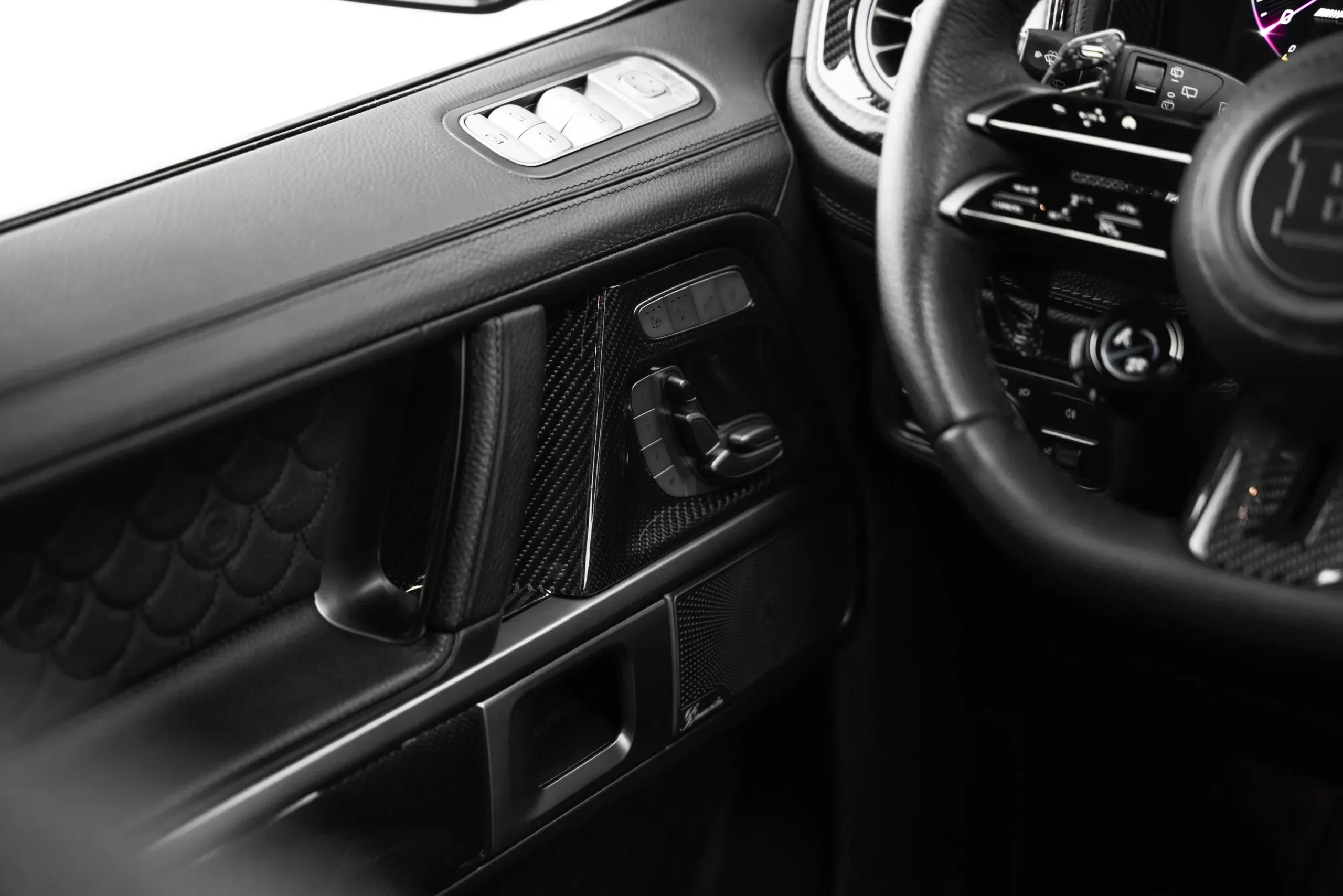 2025 Mercedes-Benz Brabus 800 Super Black thumbnail 12