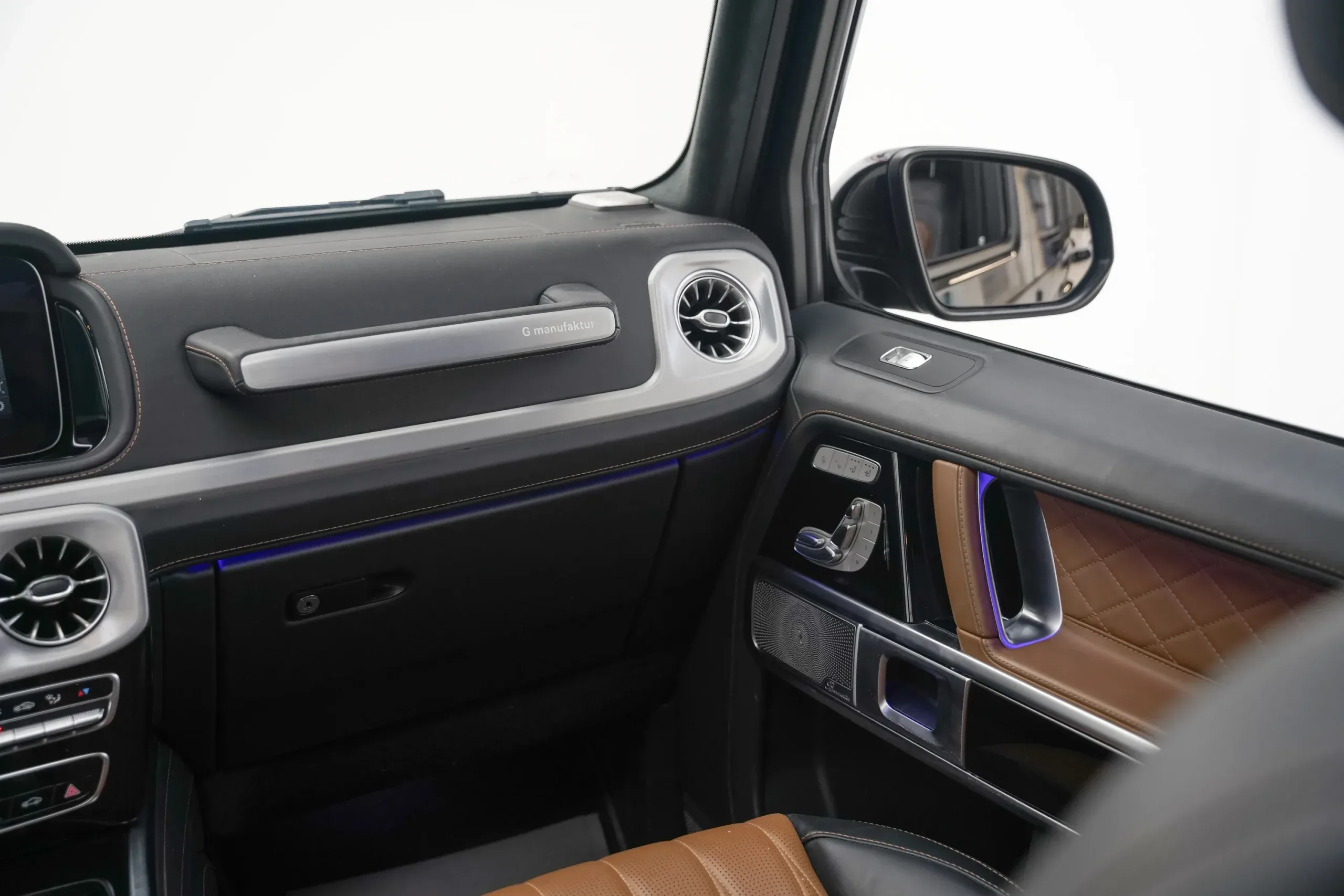 2023 Mercedes Benz AMG G63 thumbnail 11