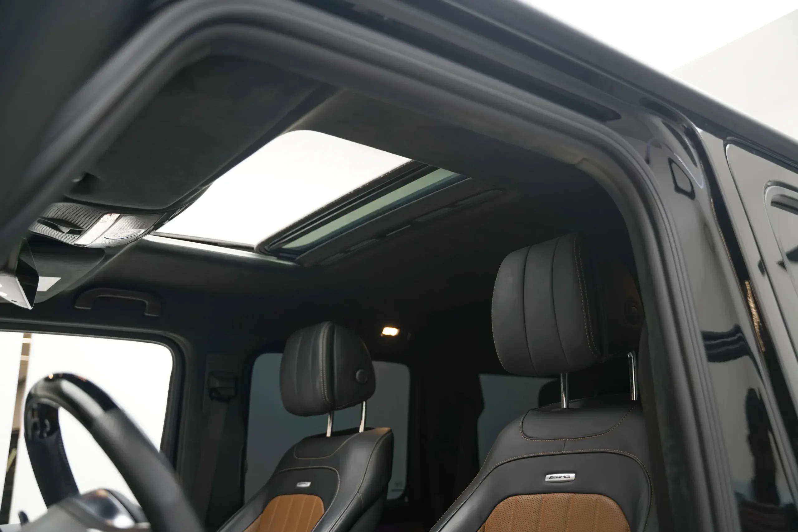 2023 Mercedes Benz AMG G63 thumbnail 14