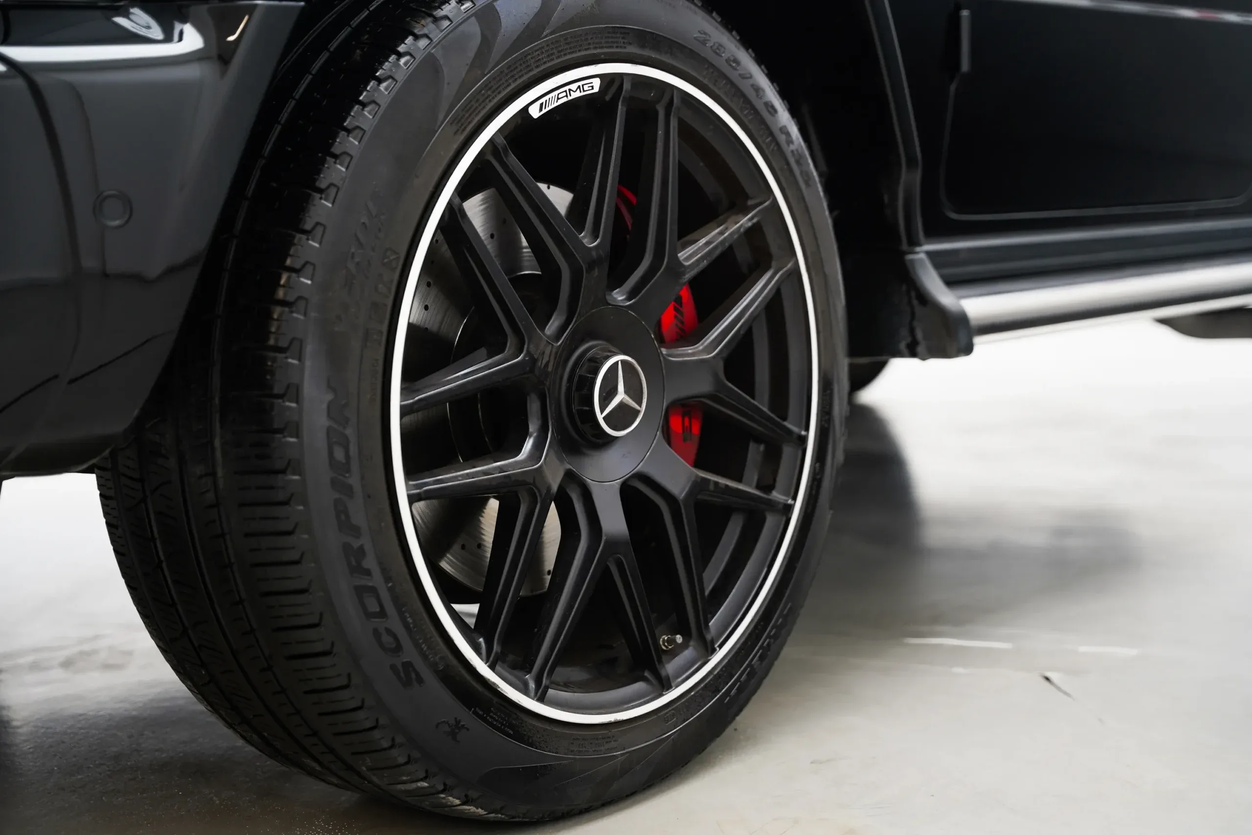 2023 Mercedes Benz AMG G63 thumbnail 16