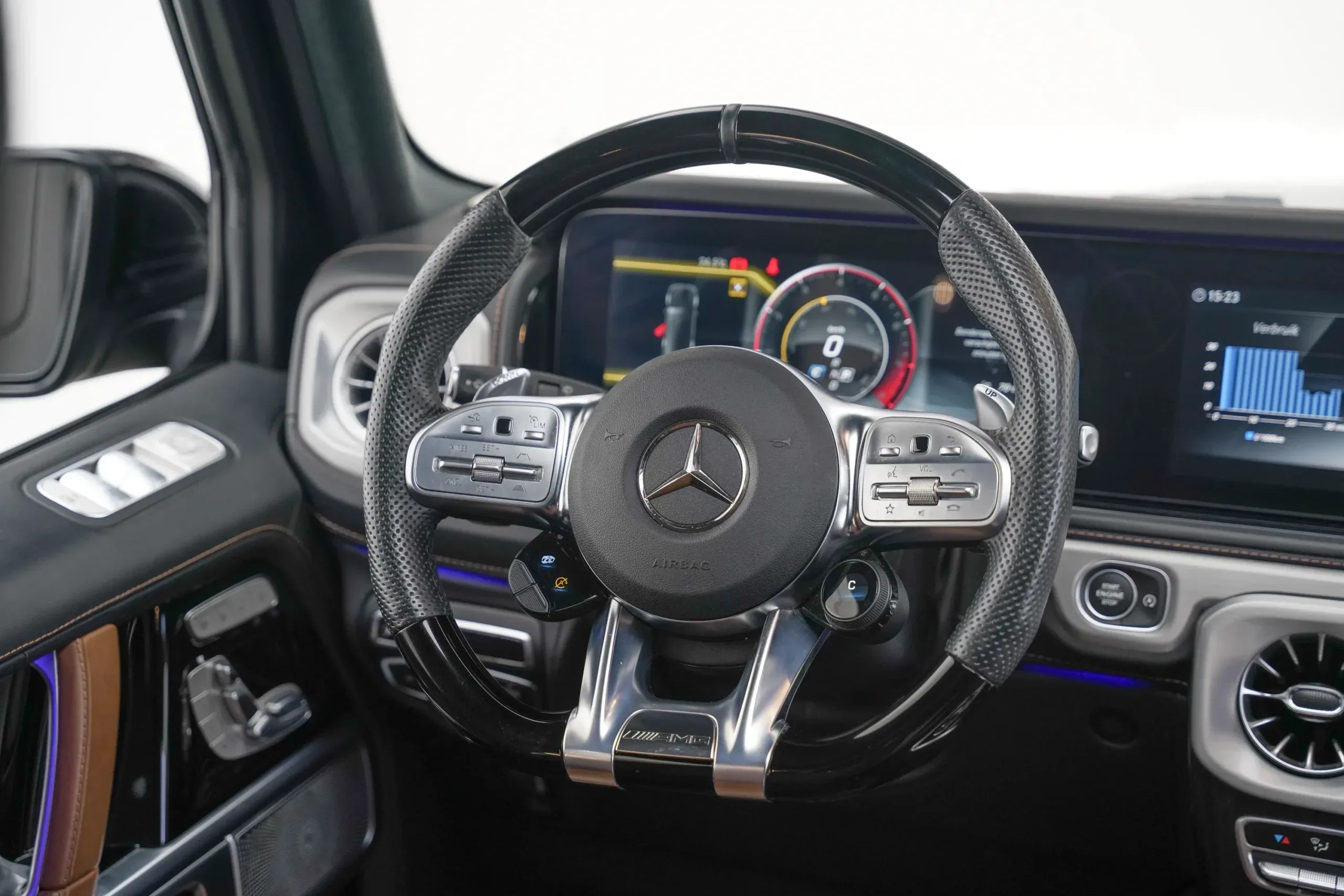 2023 Mercedes Benz AMG G63 thumbnail 9