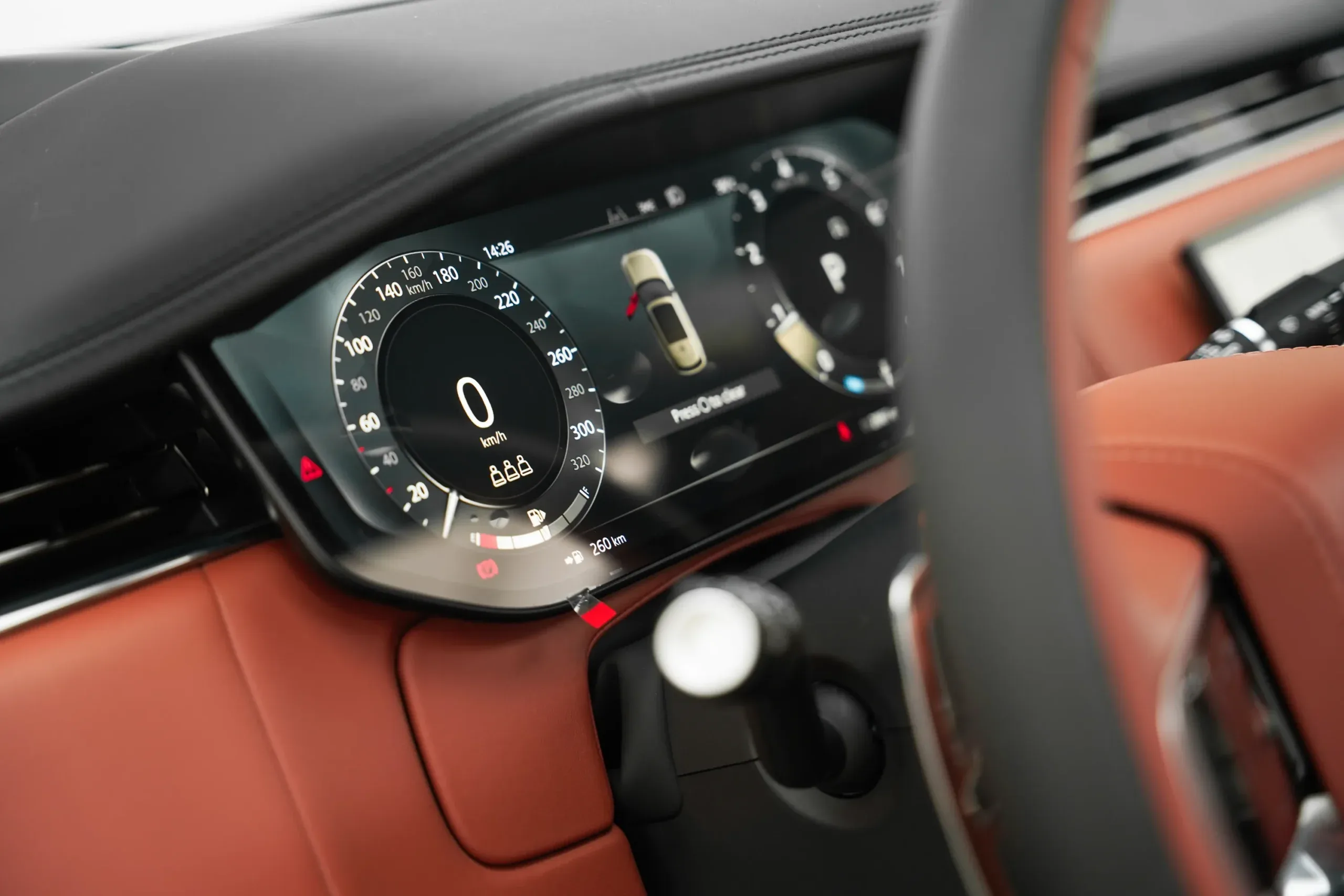 2025 Land Rover Range Rover SV with Service Contract thumbnail 9