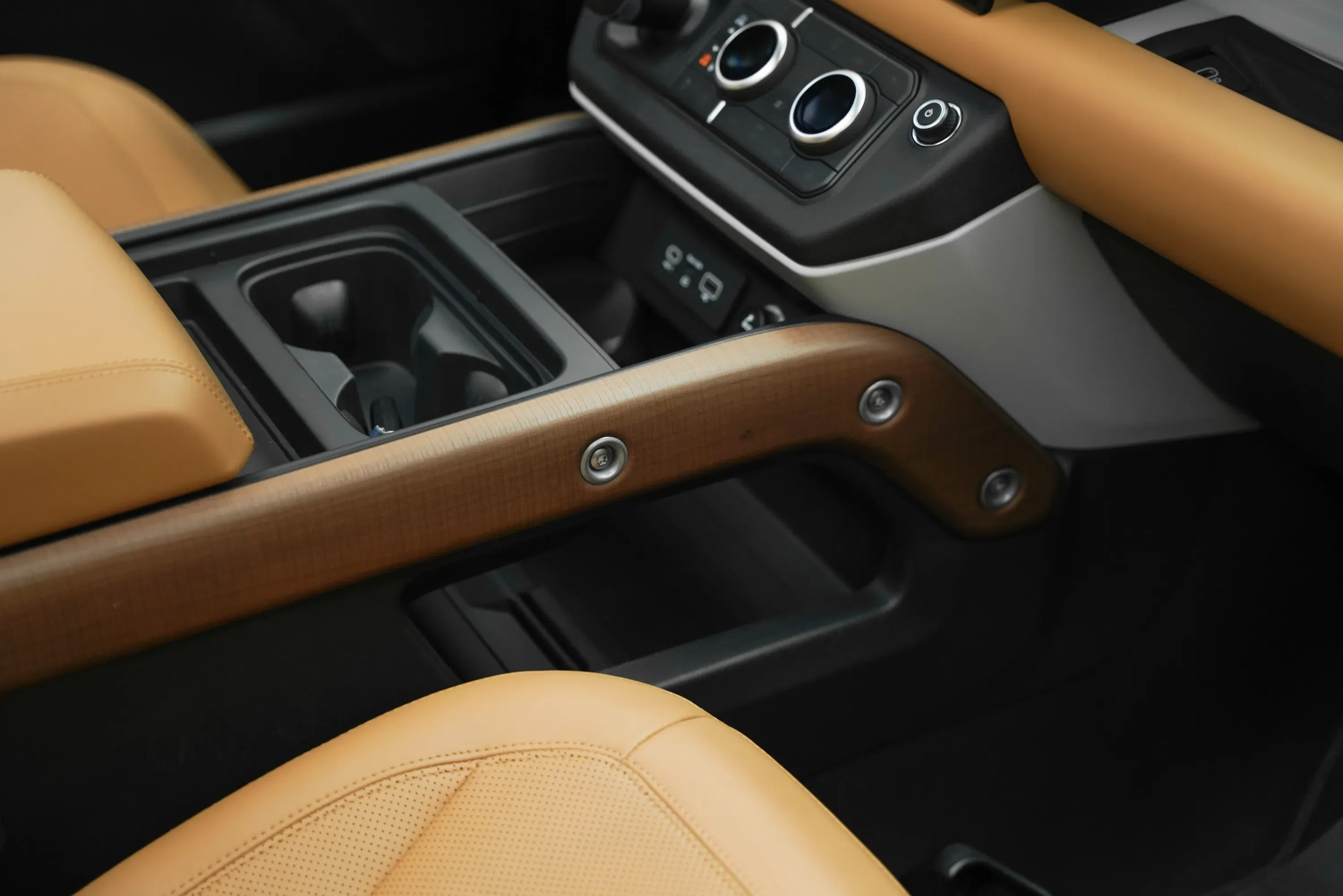 2024 Land Rover Defender 110 · Warranty · Service Contract thumbnail 9