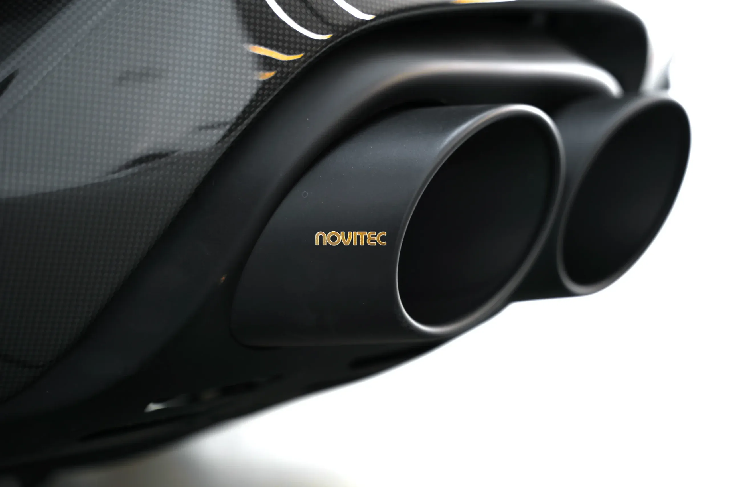 2025 Ferrari Purosangue Novitec thumbnail 10