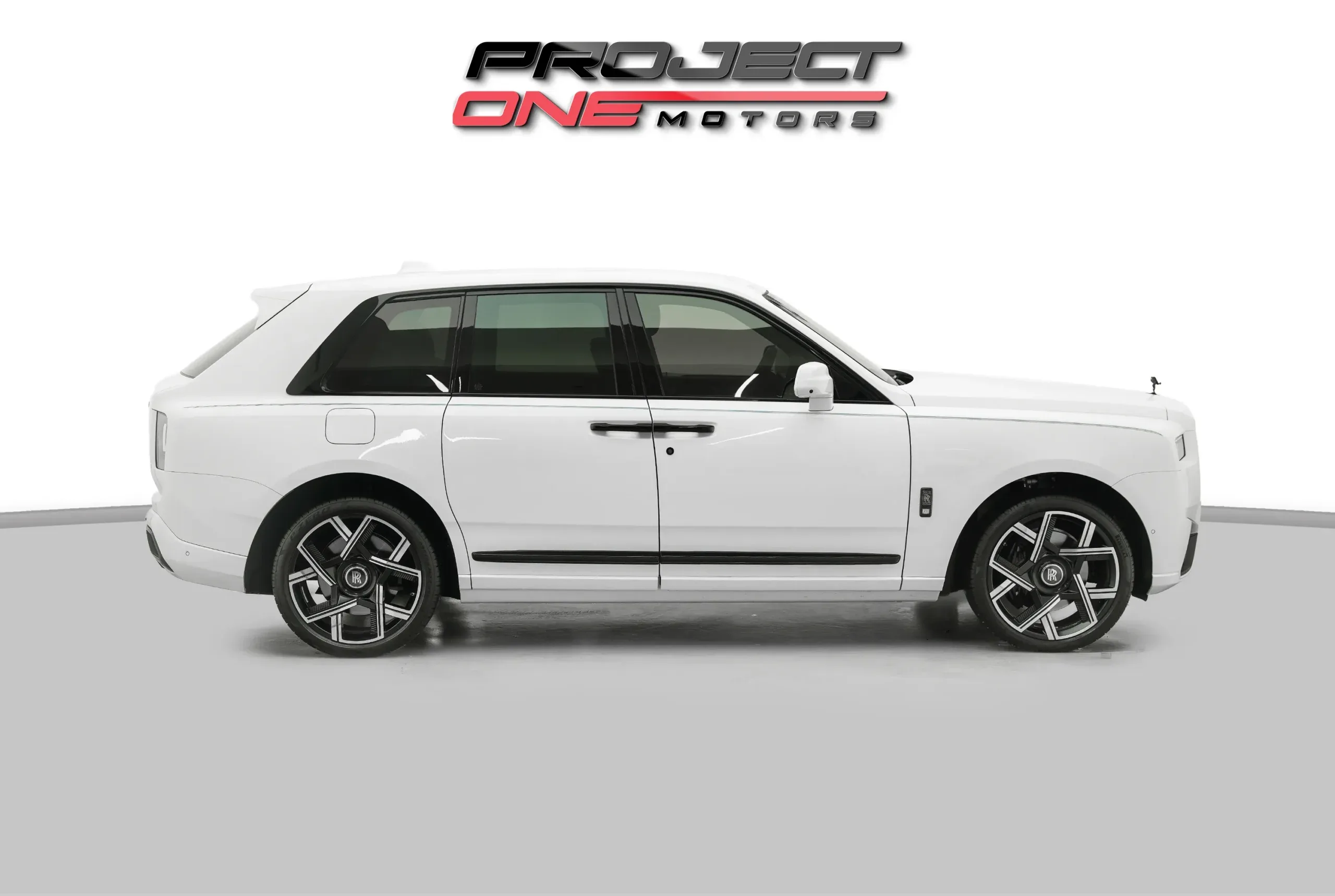 2026 Rolls Royce Cullinan Black Badge with Warranty and Service Contract - photo 3 of 20