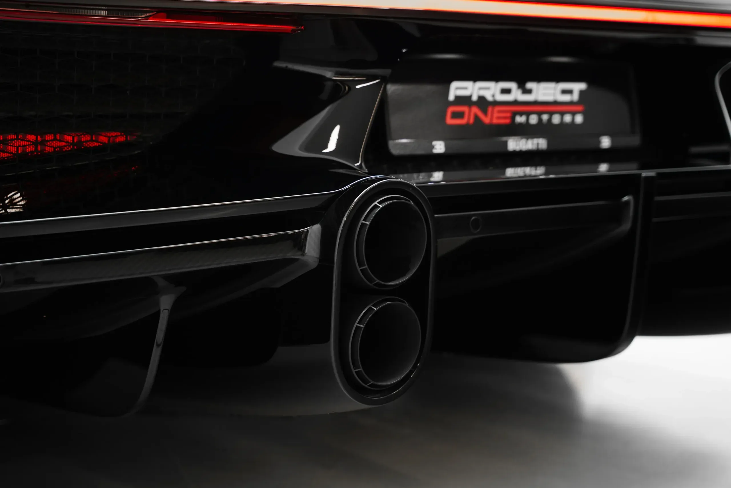 2023 Bugatti Chiron Super Sport thumbnail 18