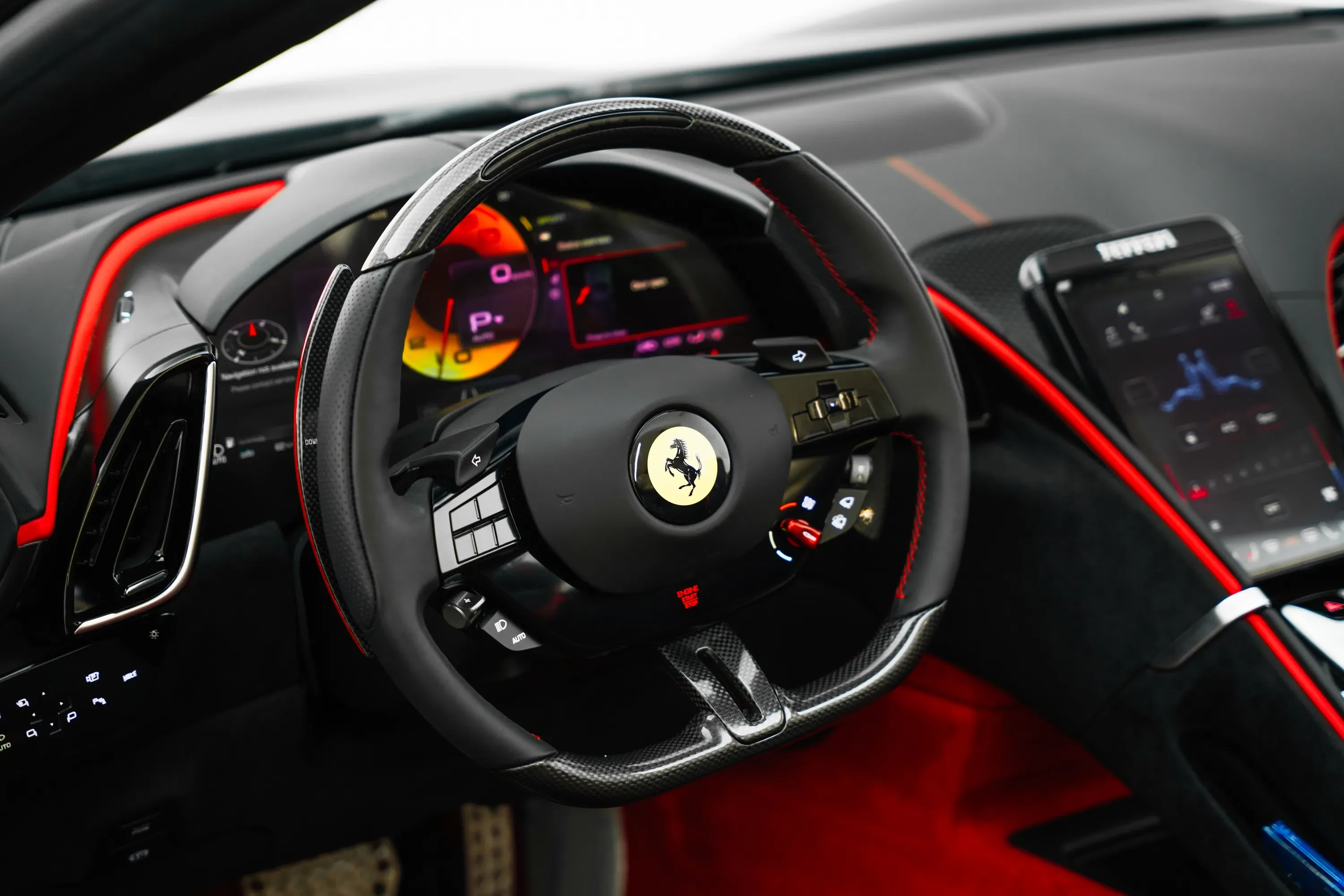 2026 Ferrari Roma Spider thumbnail 8