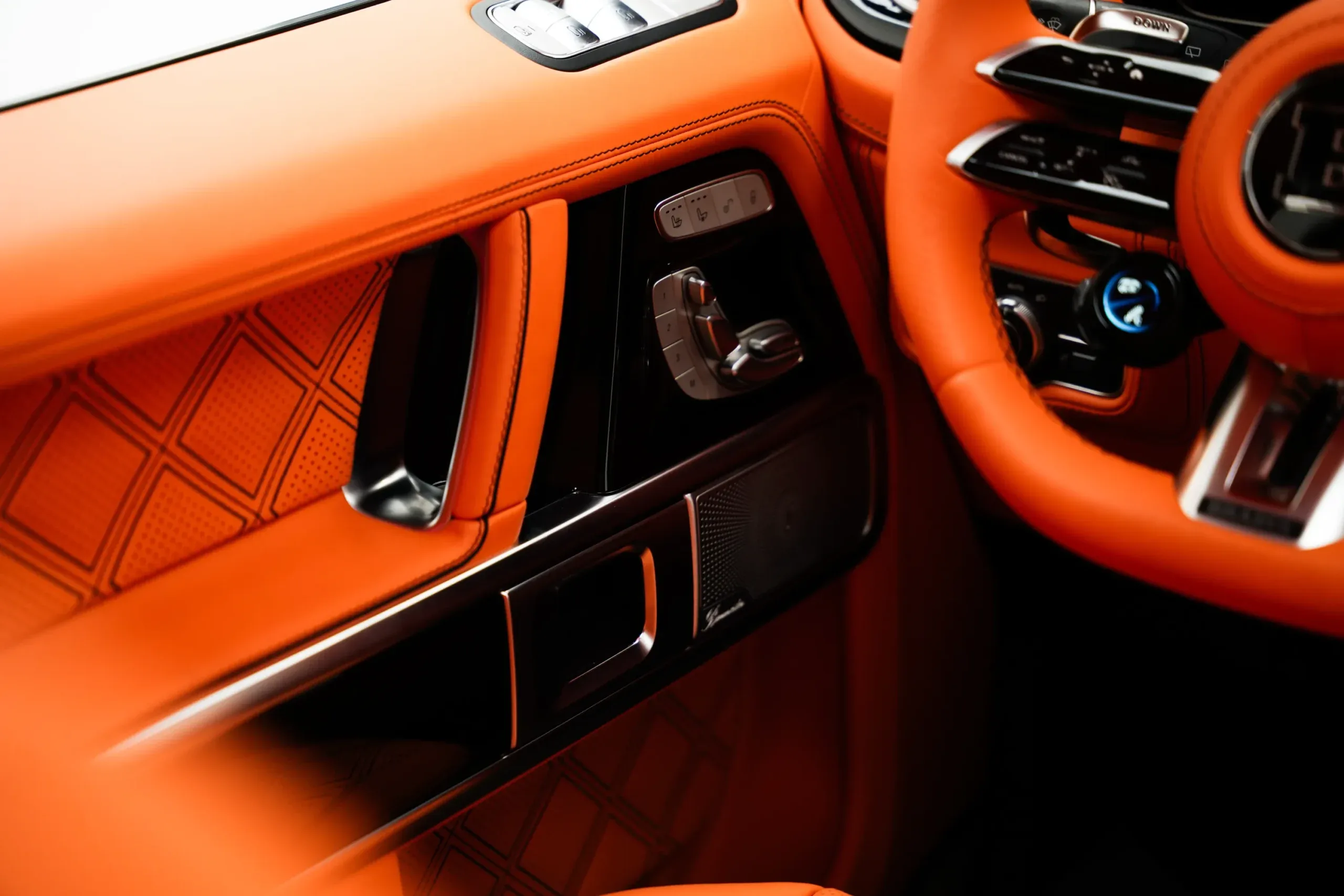 2025 Mercedes-Benz G-Class Brabus G 800 Masterpiece thumbnail 10