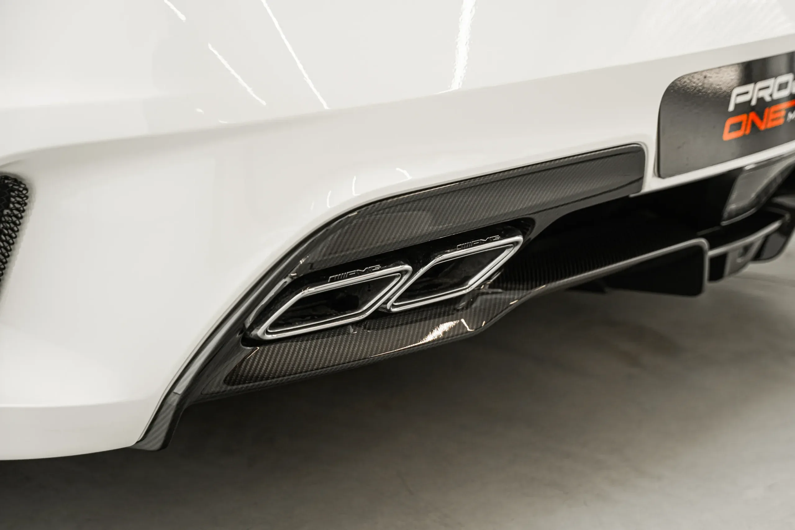2014 Mercedes Benz SLS AMG Black Series thumbnail 16