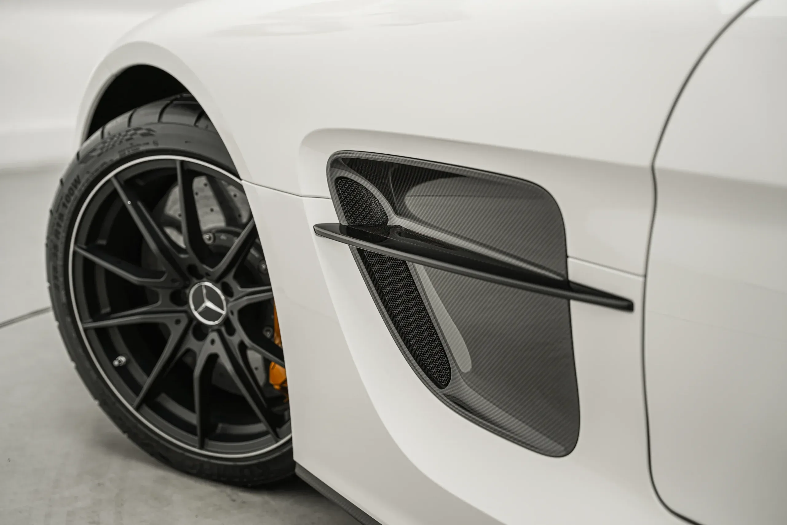 2014 Mercedes Benz SLS AMG Black Series thumbnail 19
