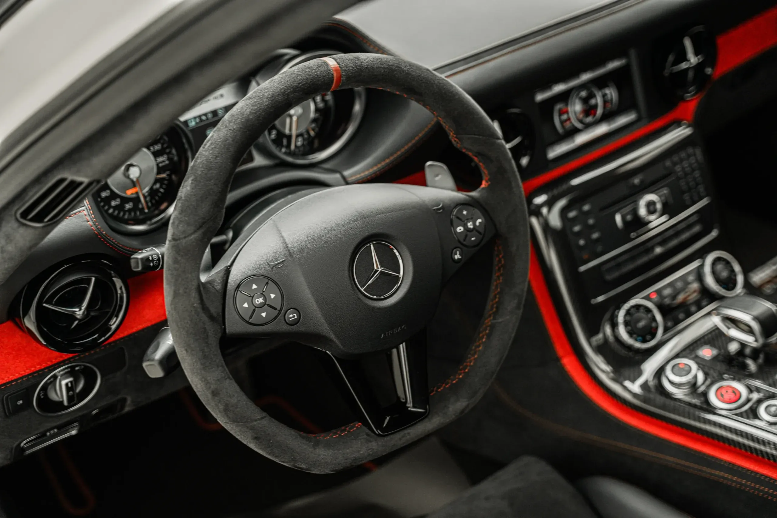 2014 Mercedes Benz SLS AMG Black Series thumbnail 8