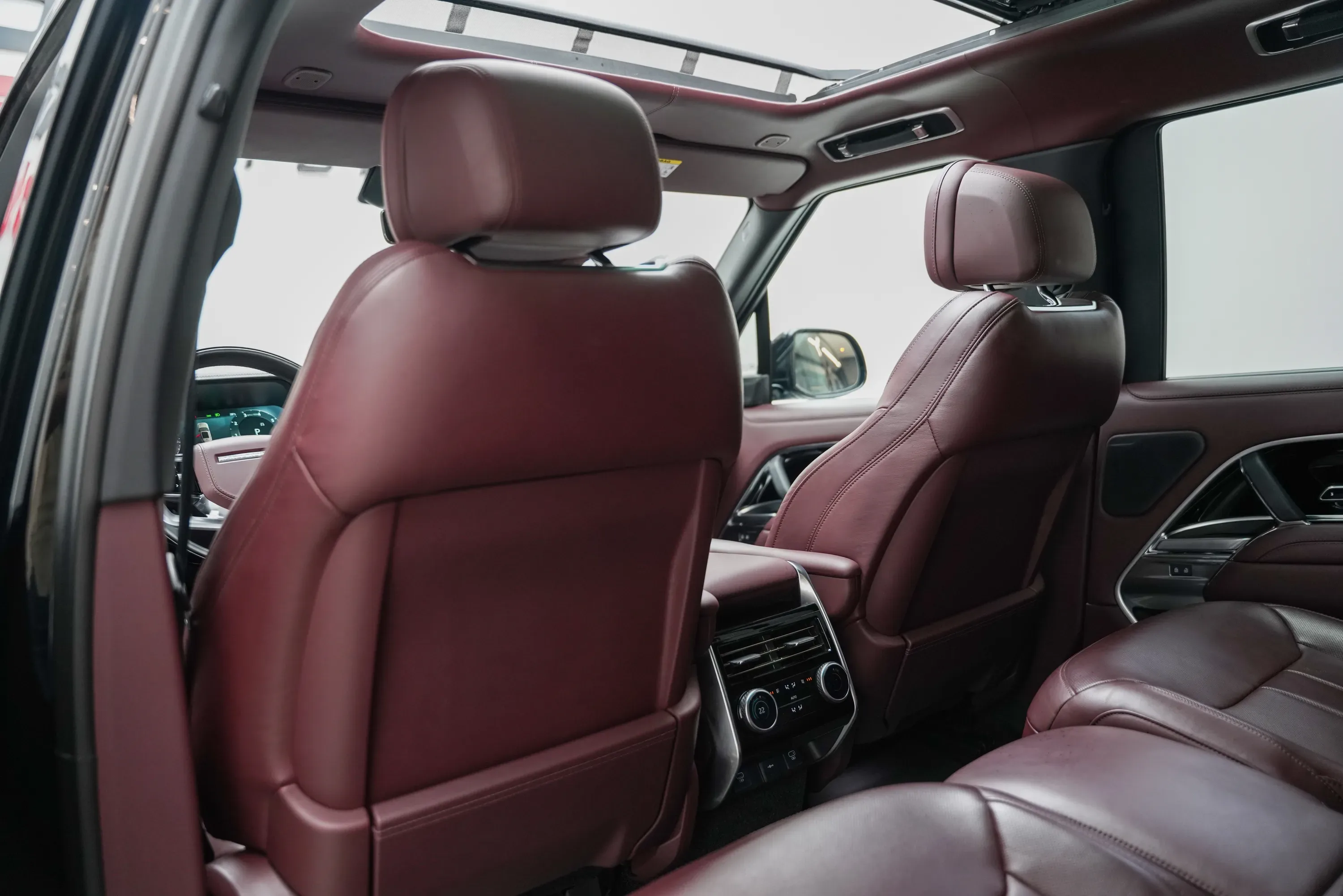 2023 Land Rover Range Rover Autobiography with Warranty thumbnail 17