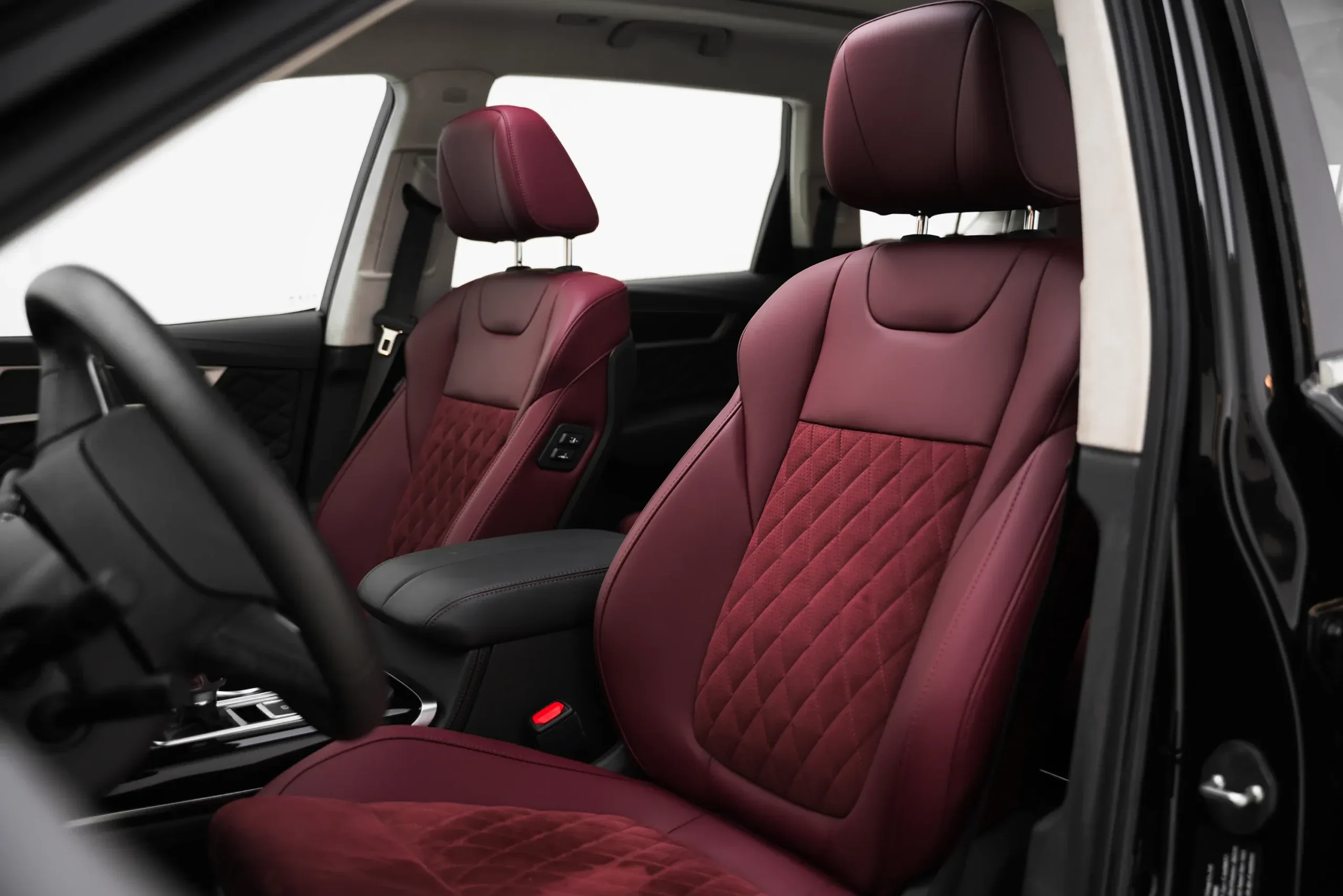 2023 Hongqi HS7 Flagship with Warranty thumbnail 7