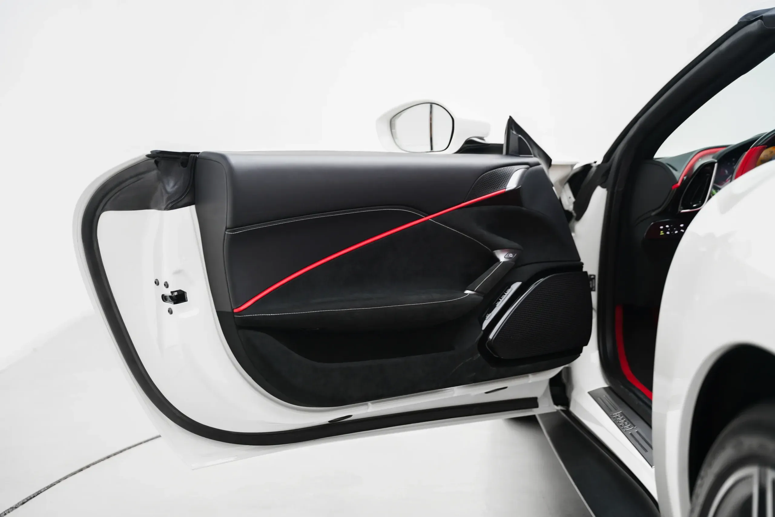 2024 Ferrari Roma Spider with Warranty and Service Contract thumbnail 8