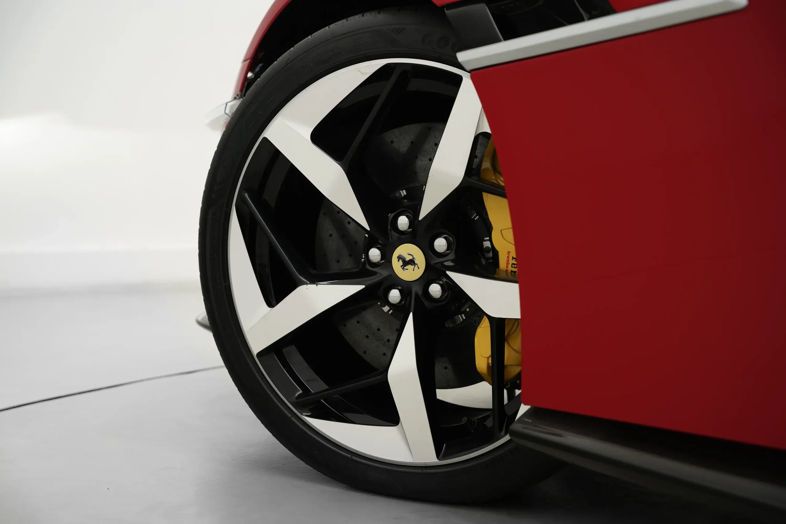 2026 Ferrari 12cilindri thumbnail 18