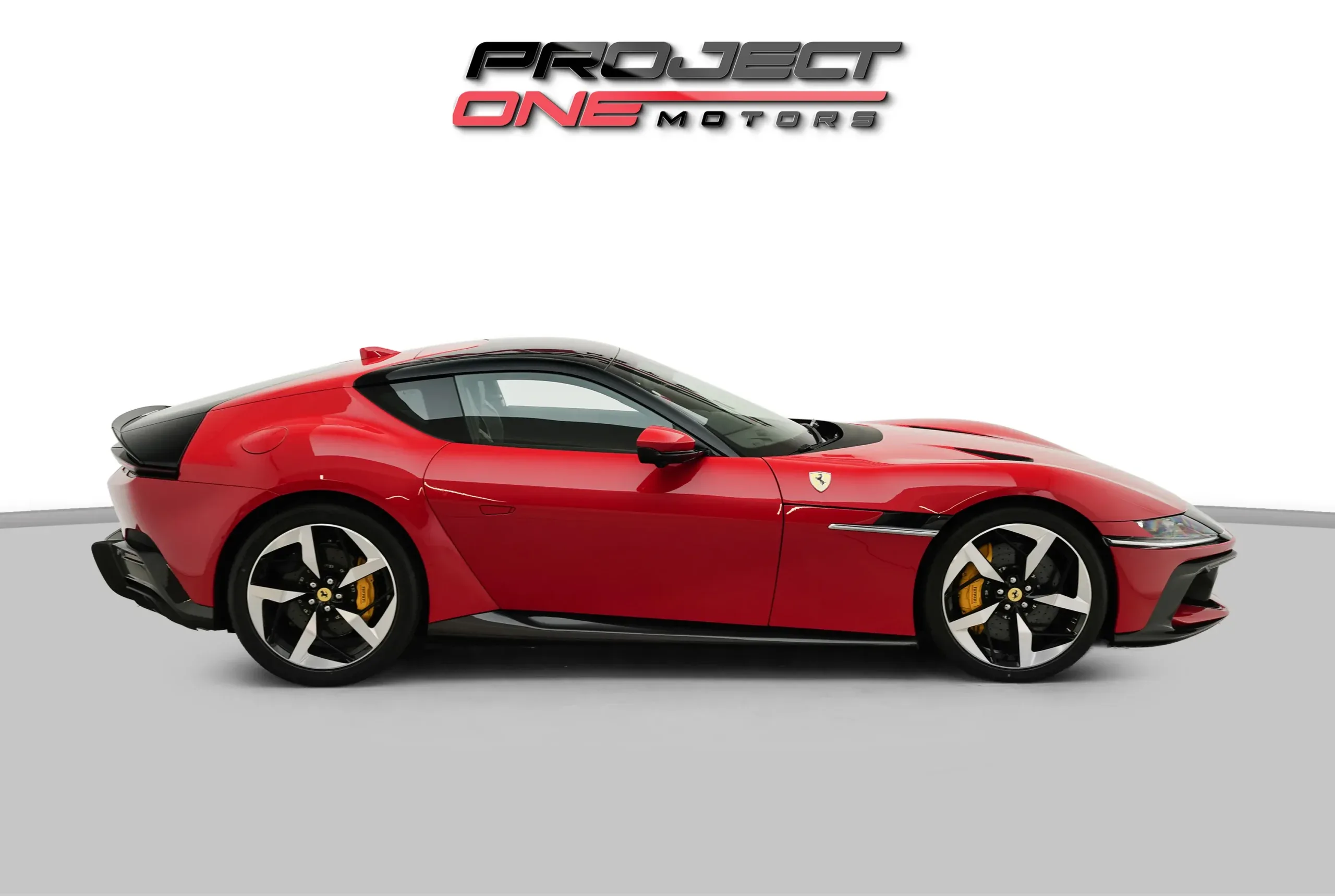 2026 Ferrari 12cilindri - photo 3 of 19