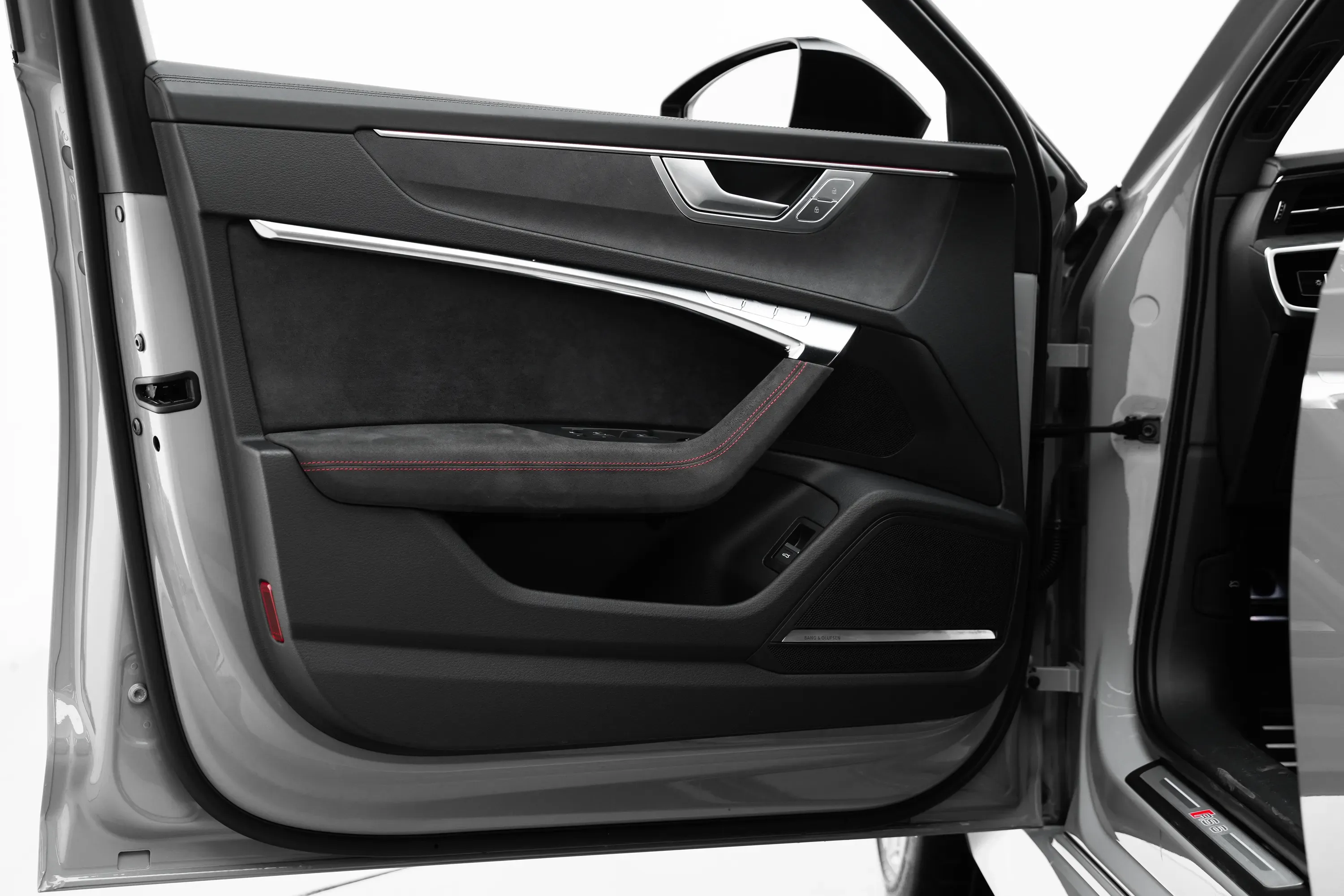2024 Audi RS6 TFSI QUATTRO thumbnail 16