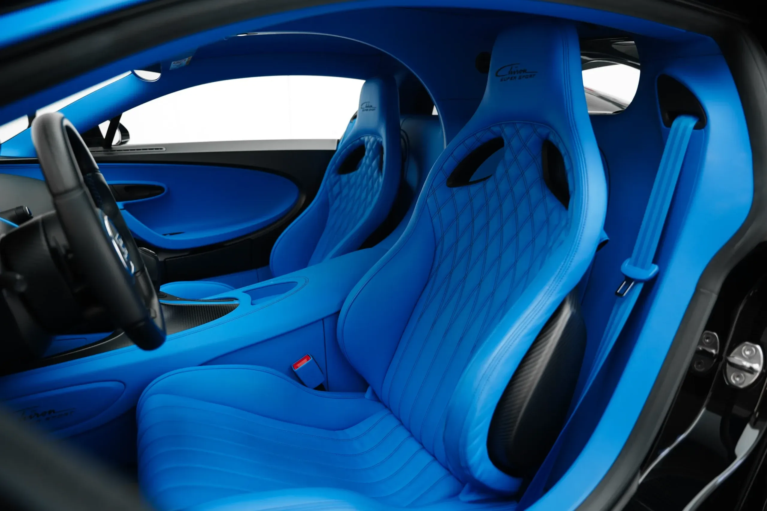 2023 Bugatti Chiron Super Sport thumbnail 10