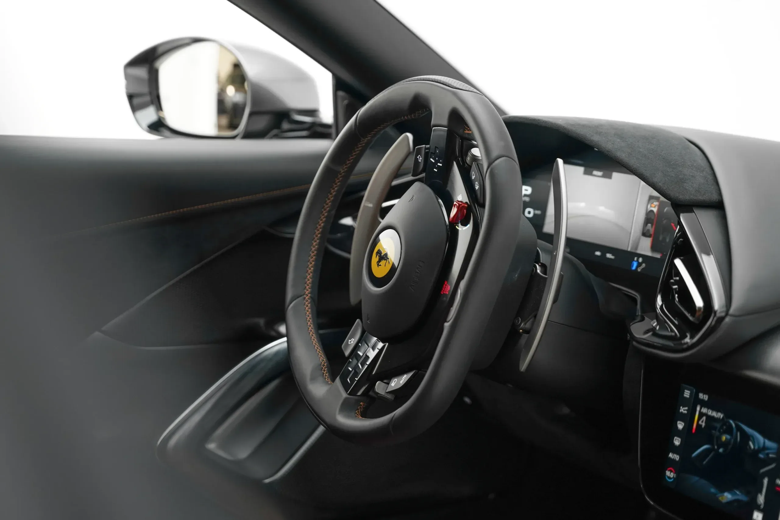2025 Ferrari 12cilindri with 7 Years Service Contract thumbnail 10