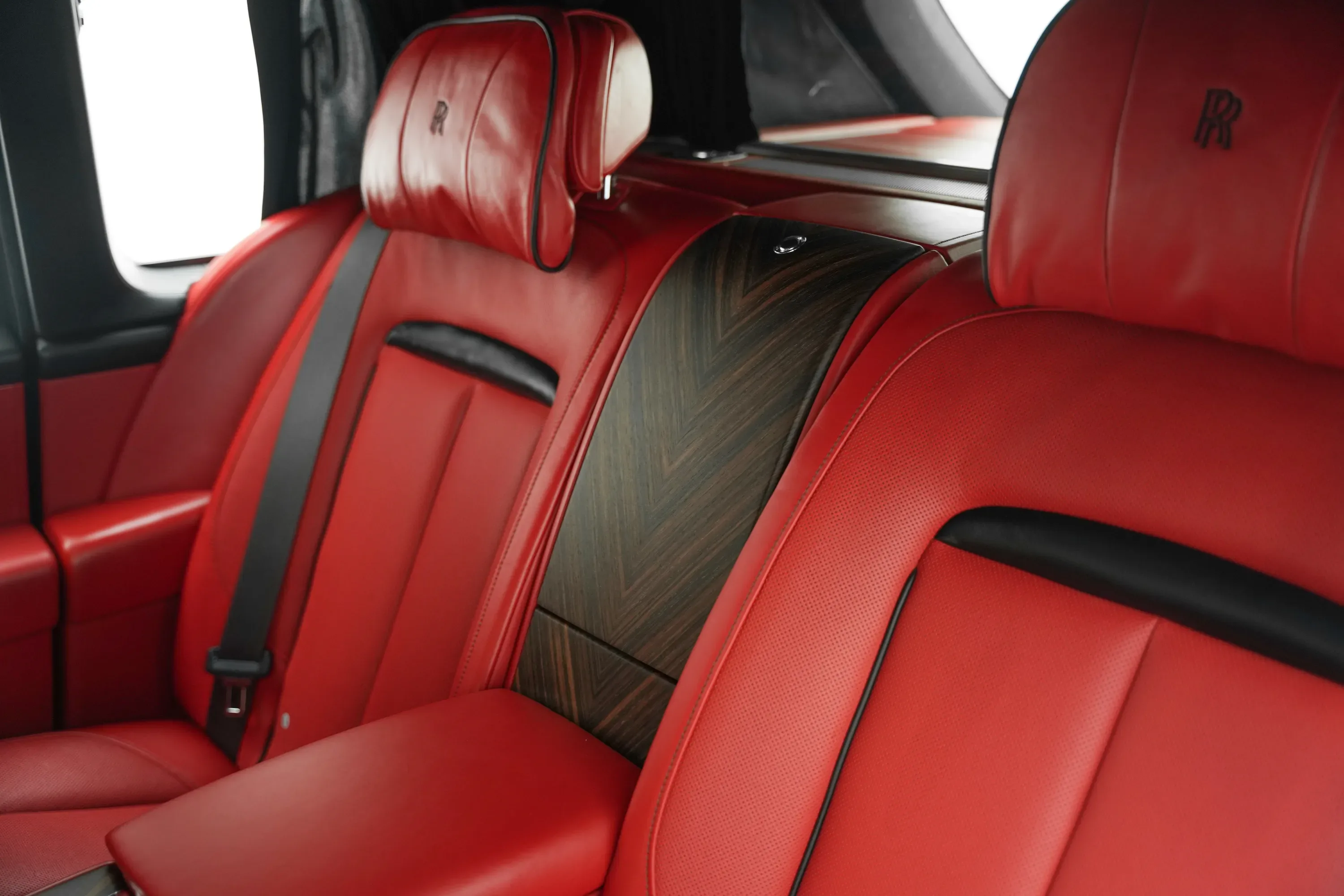 2021 Rolls-Royce Cullinan thumbnail 15