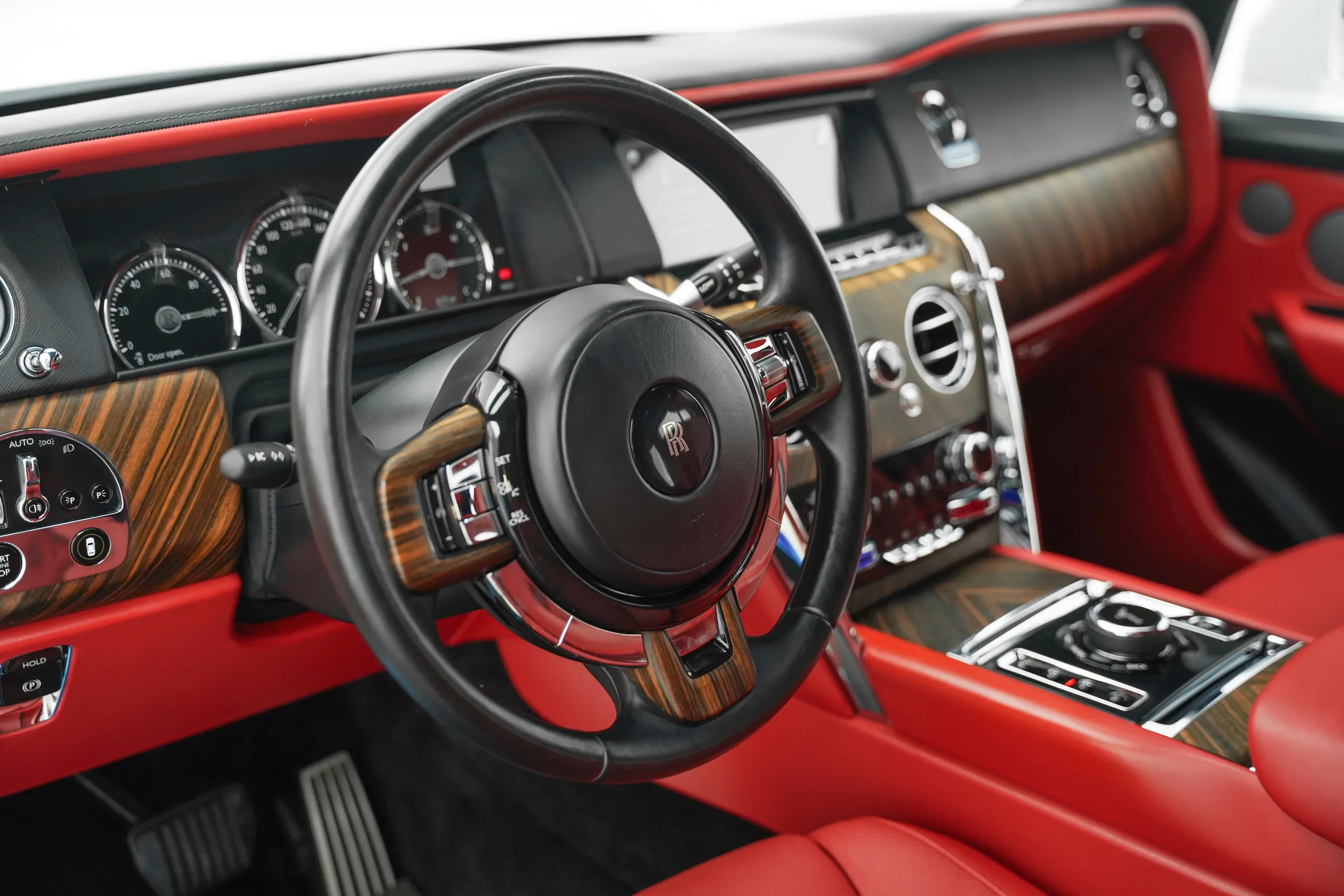 2021 Rolls-Royce Cullinan thumbnail 16