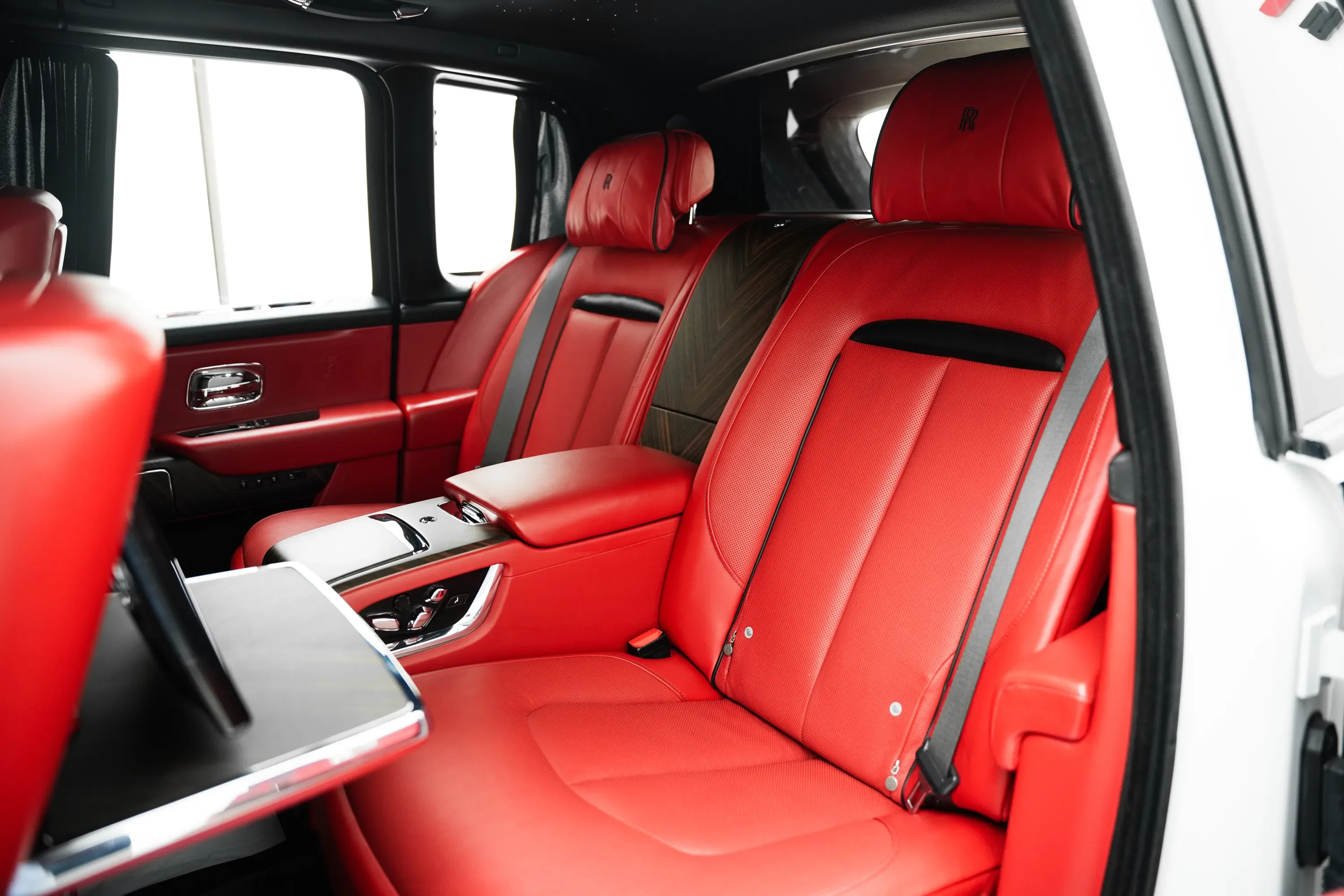 2021 Rolls-Royce Cullinan thumbnail 19