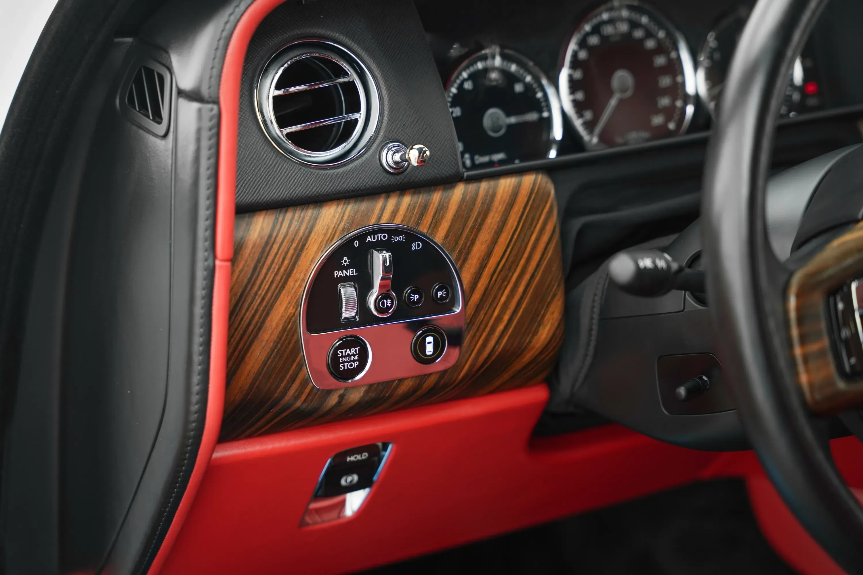 2021 Rolls-Royce Cullinan thumbnail 9