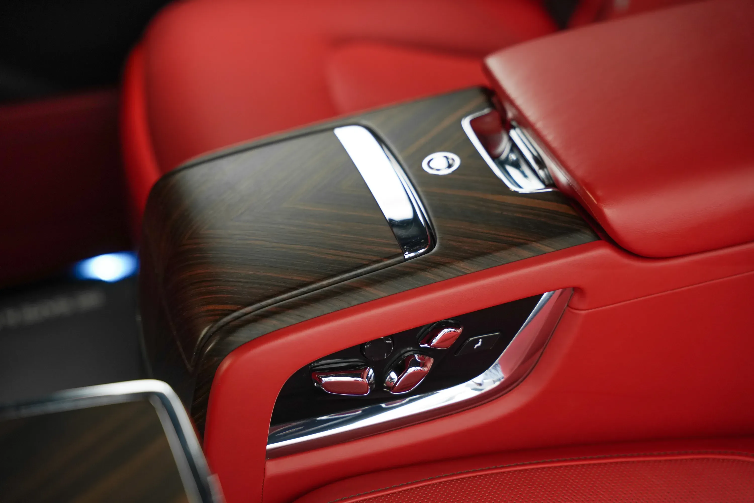 2021 Rolls-Royce Cullinan thumbnail 10