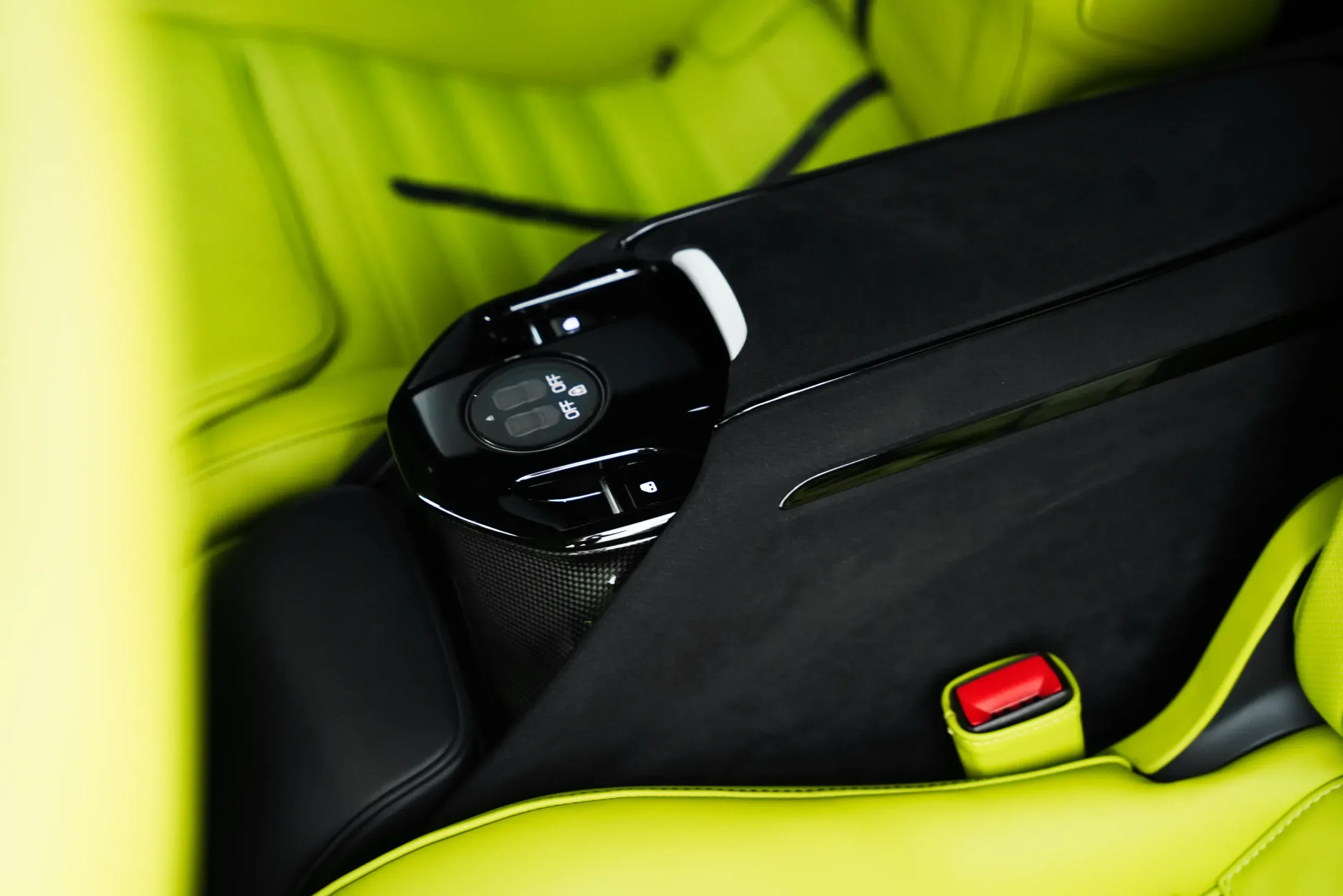 2025 Ferrari Purosangue with Novitec Kit thumbnail 10