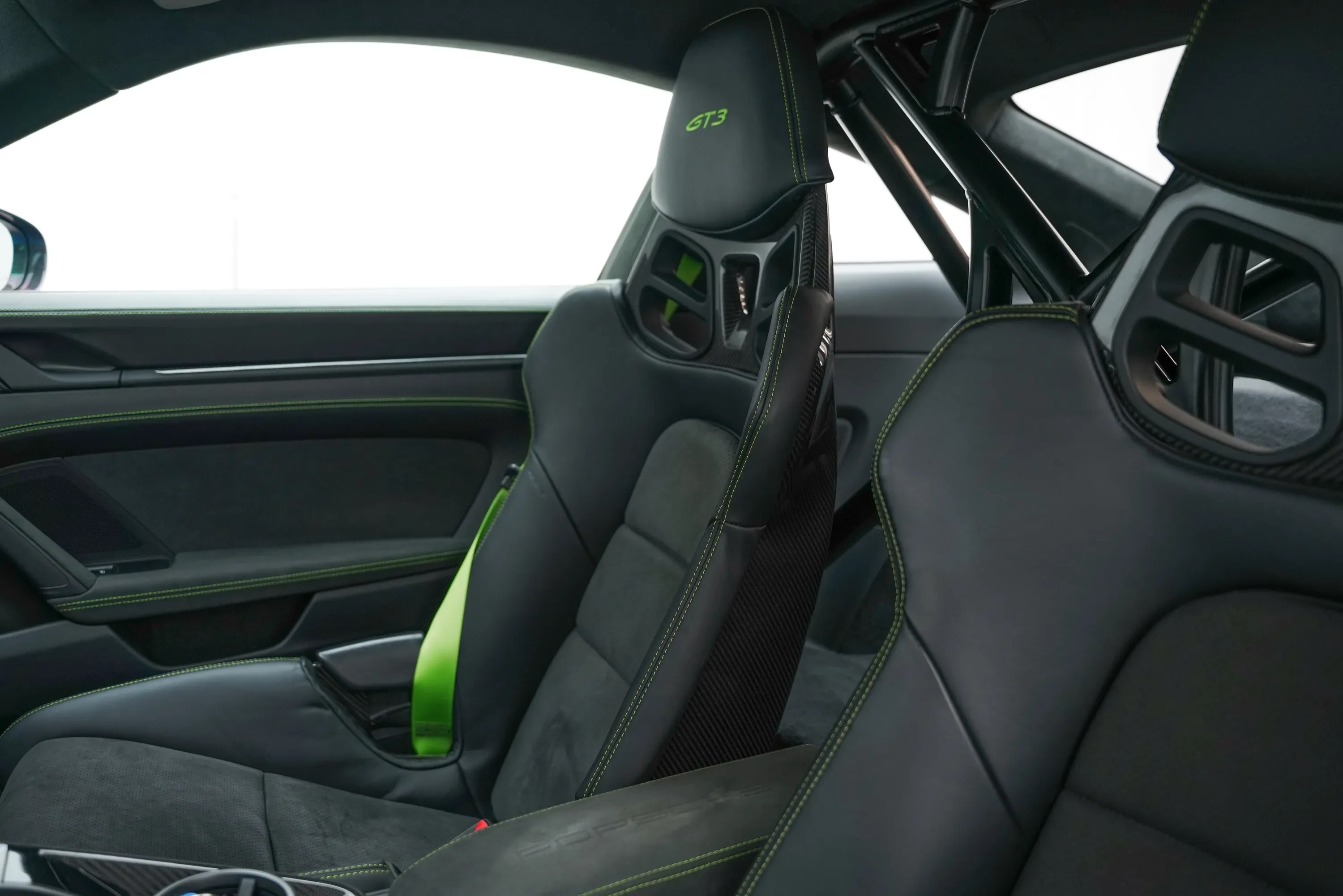2022 Porsche 911 GT3 thumbnail 10