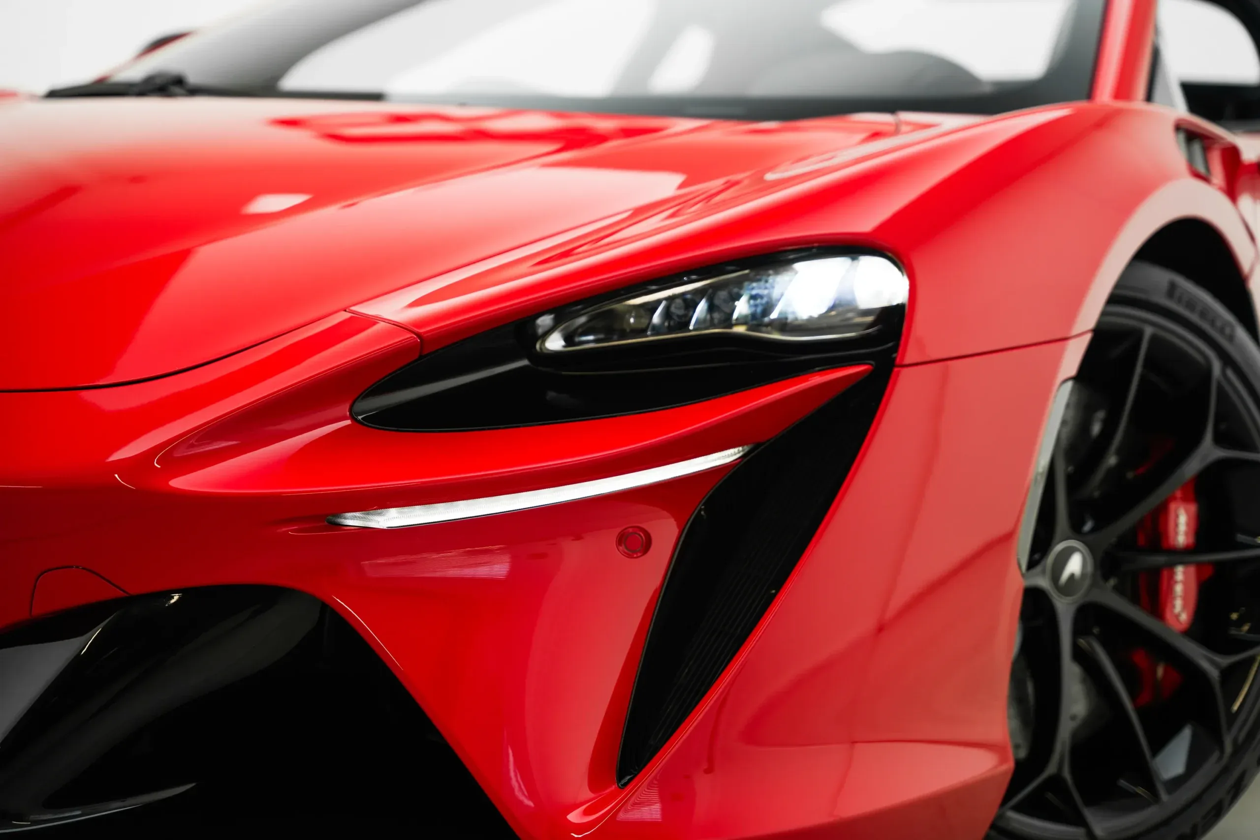 2024 Mclaren Artura thumbnail 15