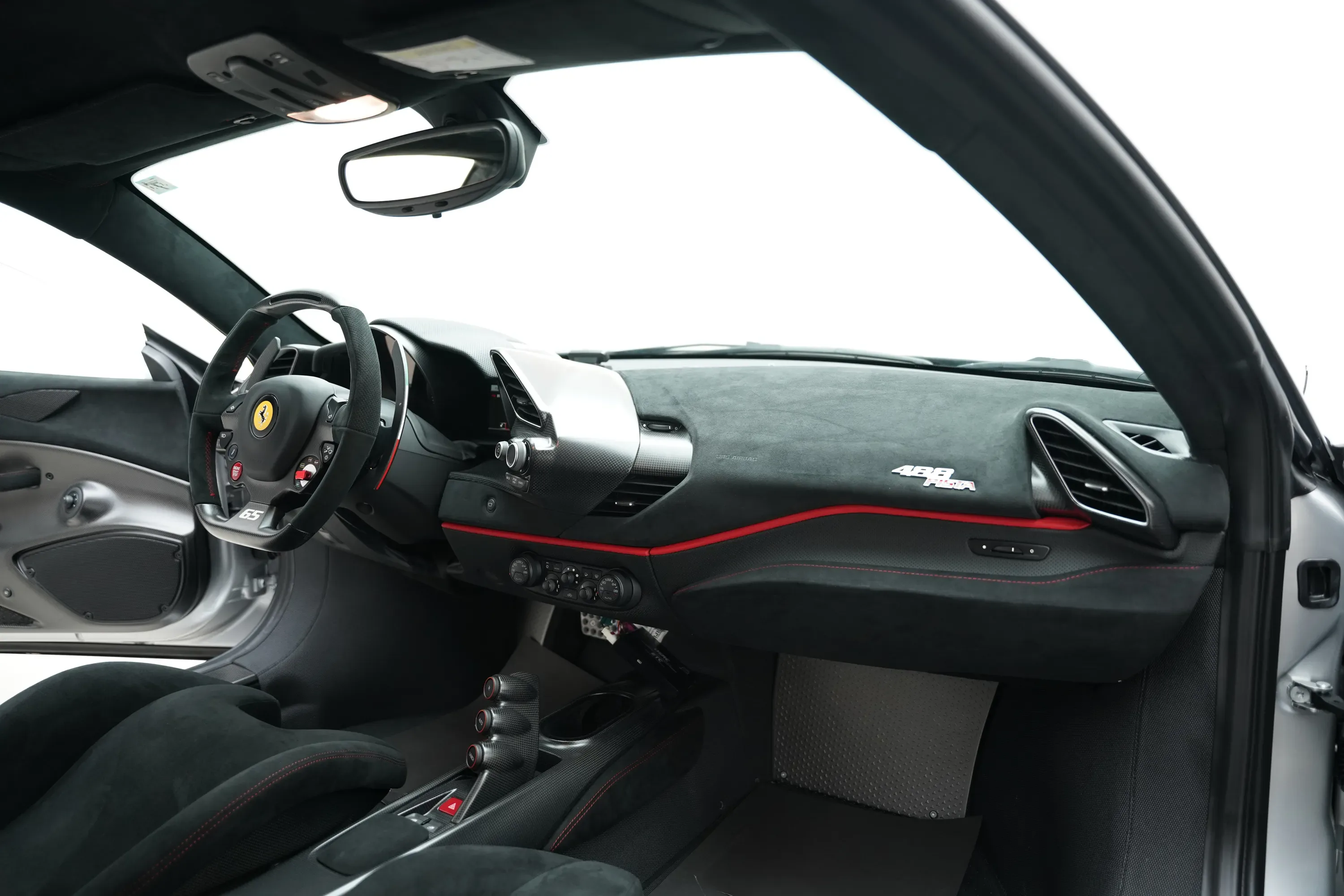 2019 Ferrari 488 Pista Piloti thumbnail 6
