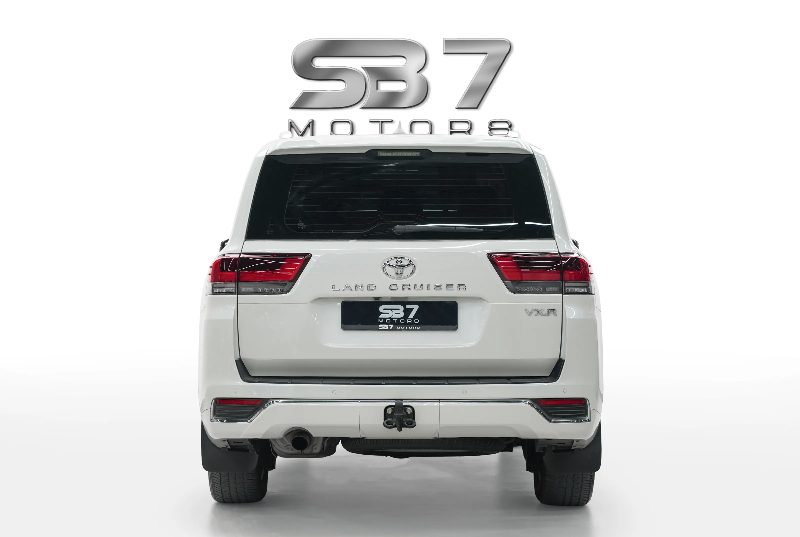 2022 Toyota Land Cruiser Vxr thumbnail 4