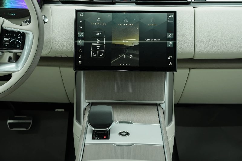 2025 Land Rover Range Rover Autobiography thumbnail 7