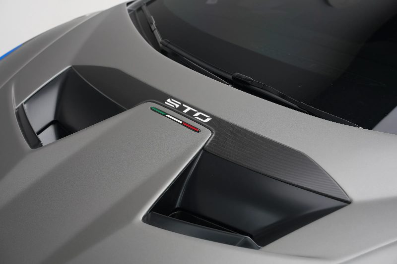 2023 Lamborghini Huracan STO Performance thumbnail 11