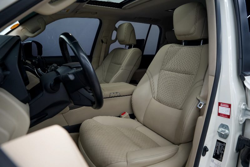 2022 Toyota Land Cruiser Vxr thumbnail 8