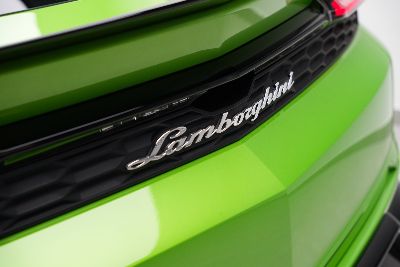 2025 Lamborghini Urus SE Hybrid Performance thumbnail 15
