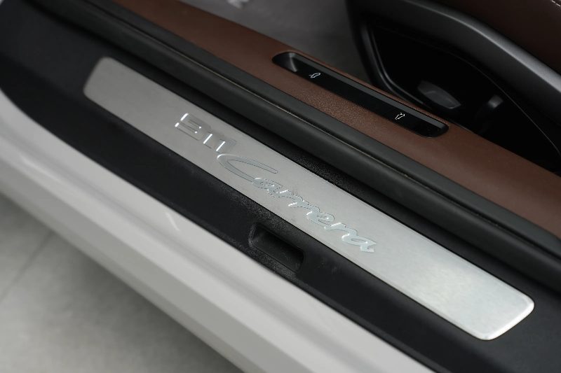 2022 Porsche Carrera / 911 Carrera with GCC Warranty thumbnail 11