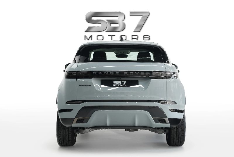 2025 Land Rover Range Rover Evoque Dynamic SE thumbnail 4