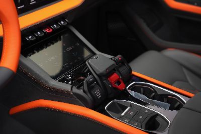 2025 Lamborghini Urus SE Hybrid Performance thumbnail 7
